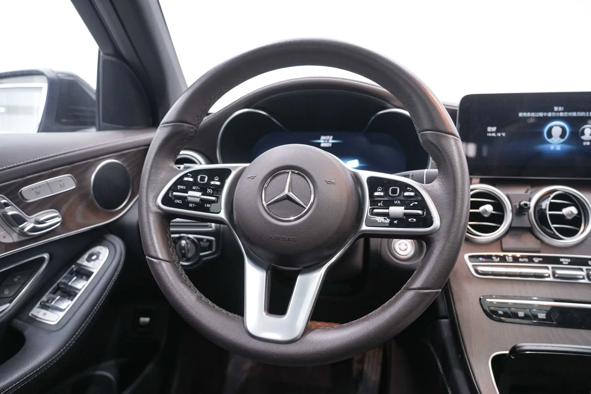 Mercedes-Benz GLC 260 L, 2020 16