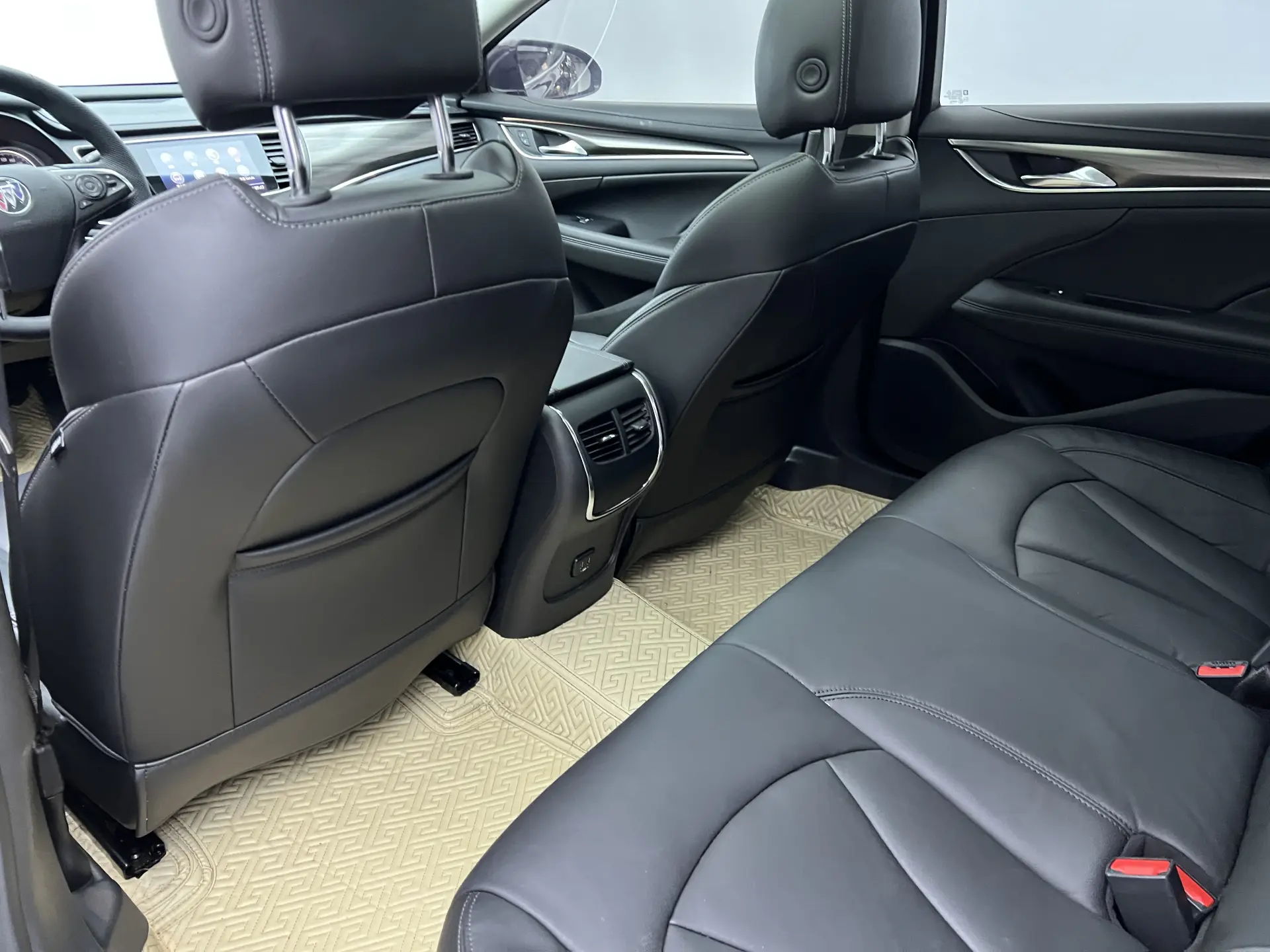 Buick LaCrosse, 2022 13