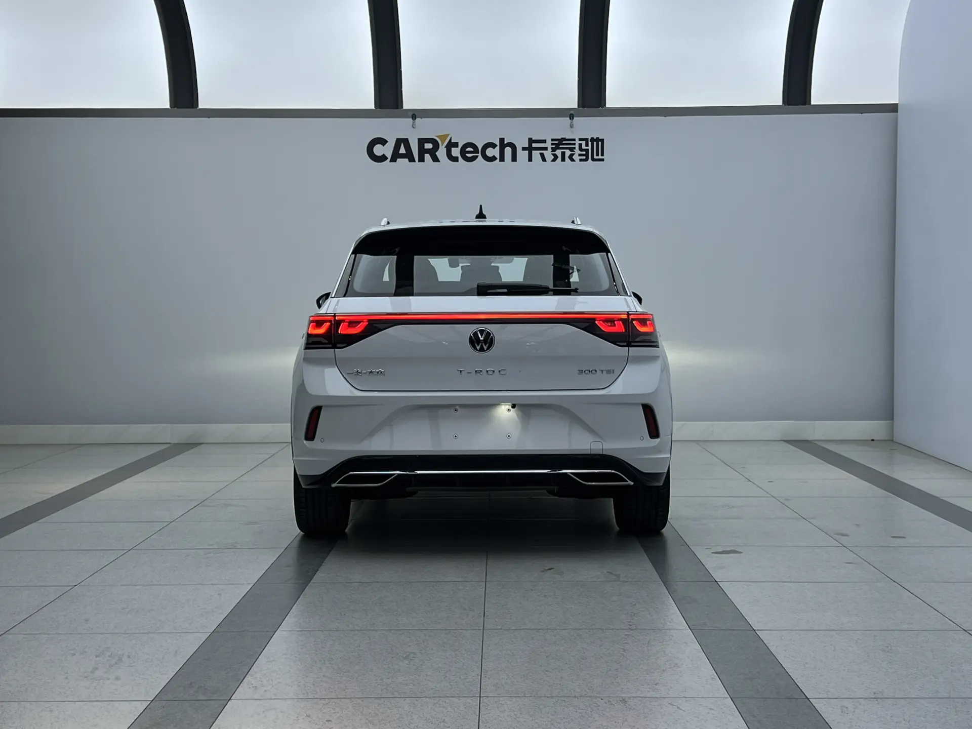 Volkswagen T-ROC, 2025 3