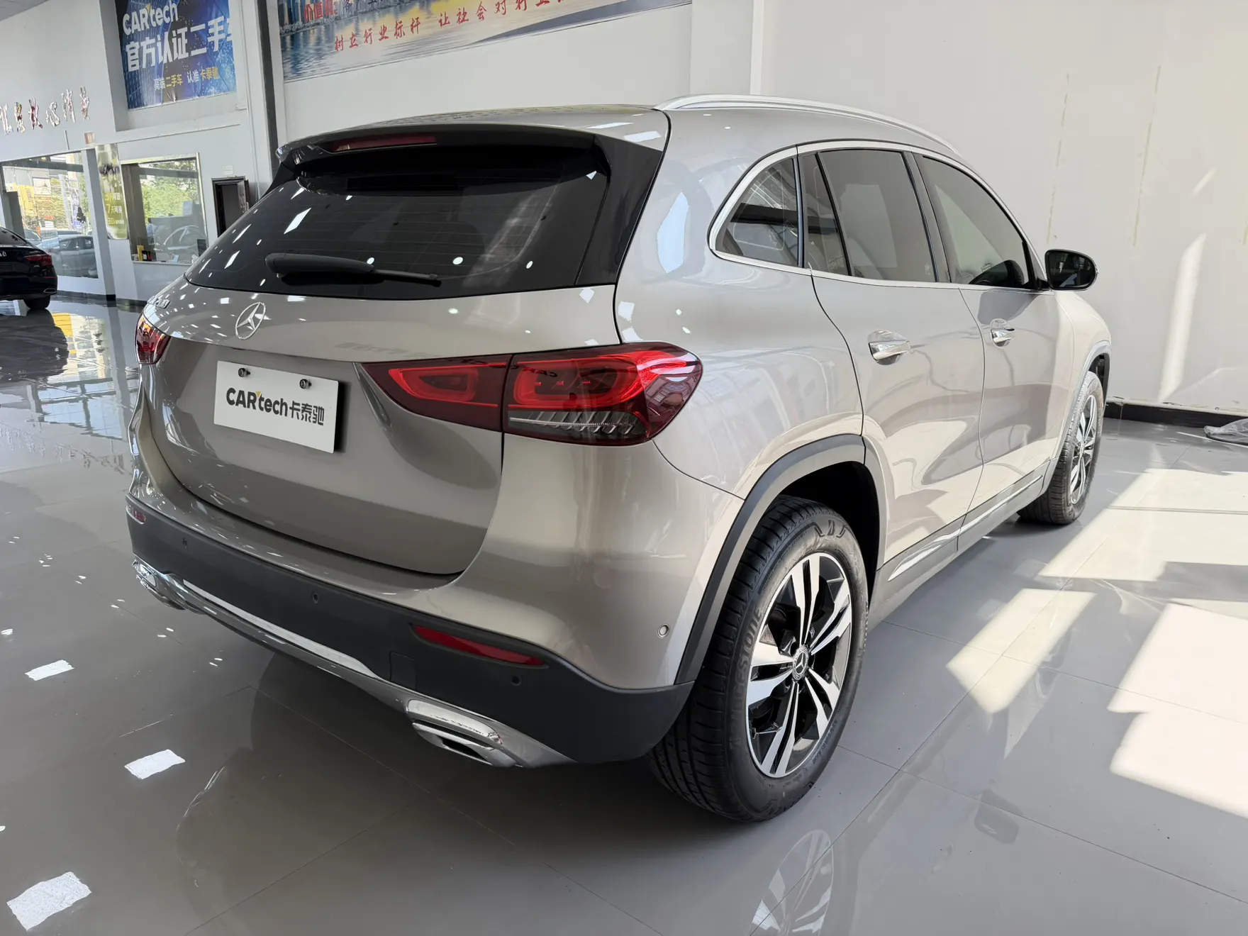 Mercedes-Benz GLA 200, 2021 4