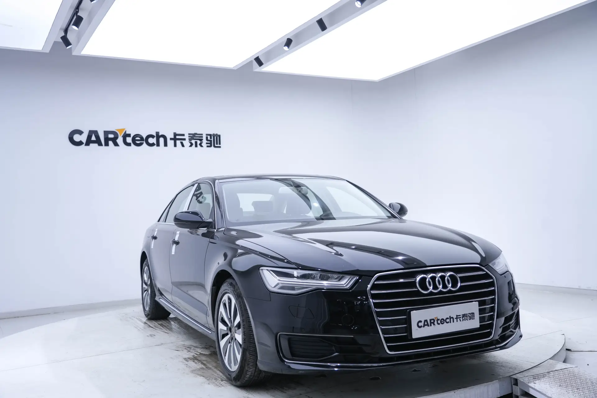 Audi A6L 30, 2017 2