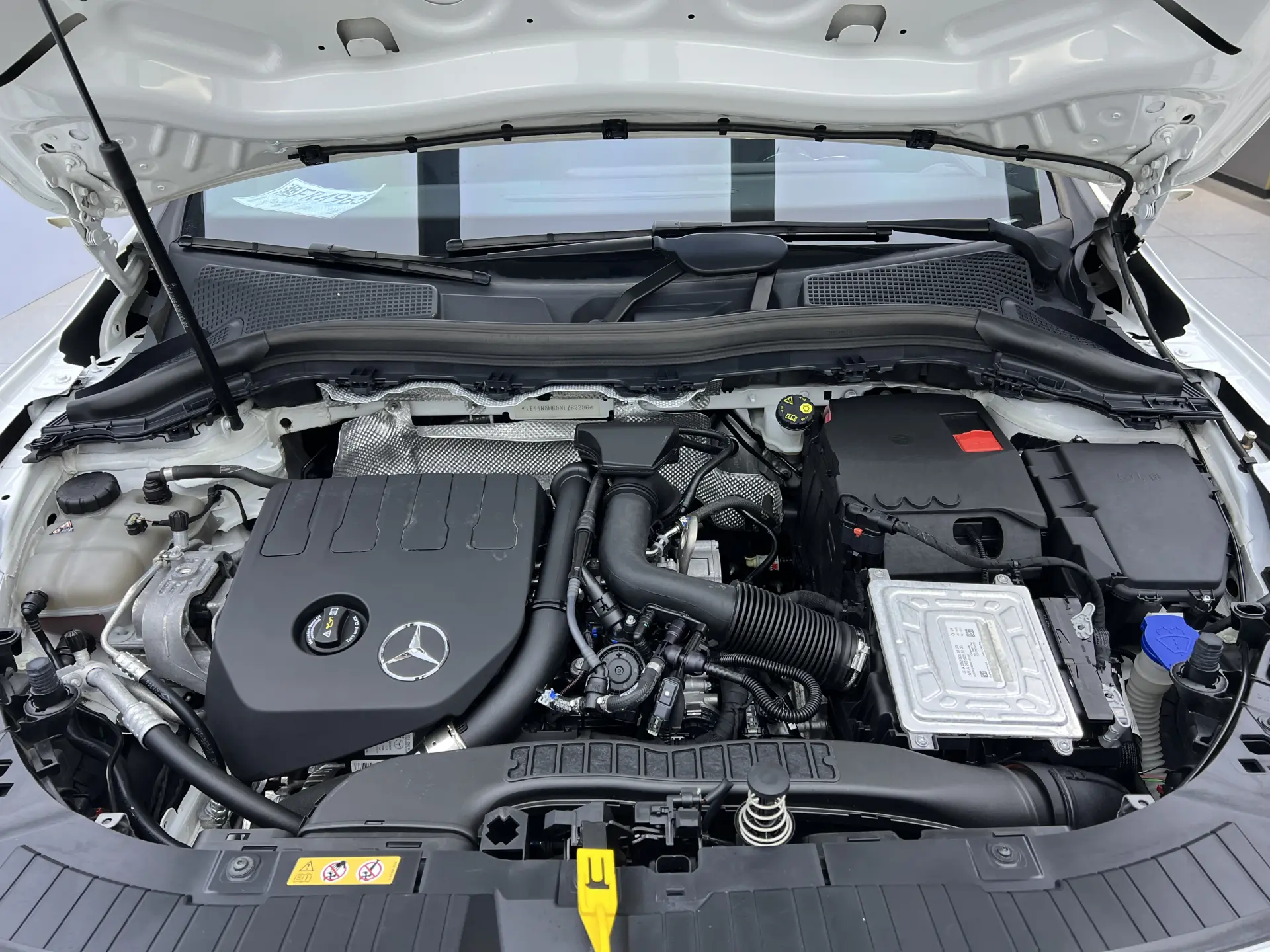 Mercedes-Benz GLA 200, 2022 26