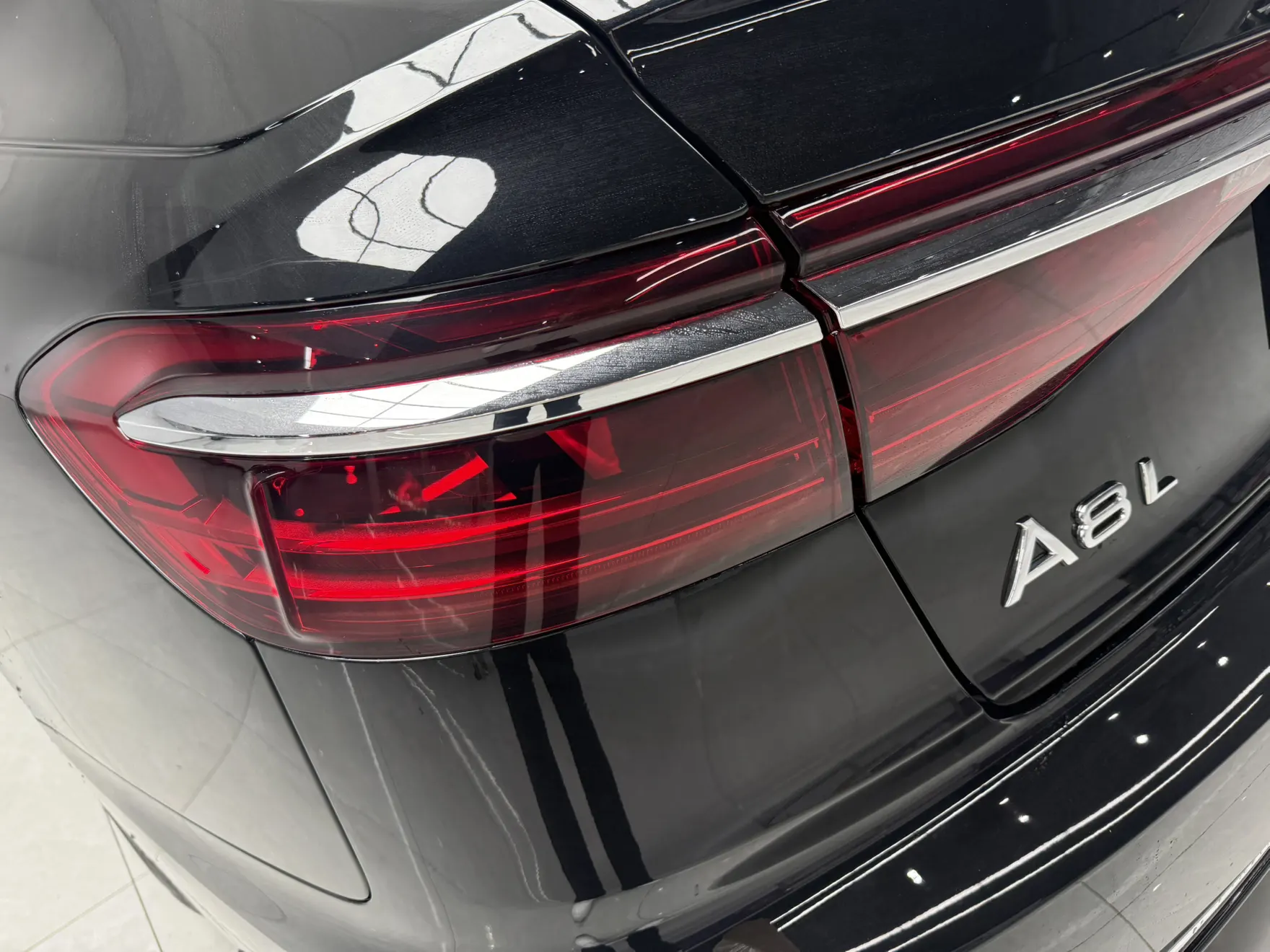 Audi A8L 50 TFSI, 2023 6