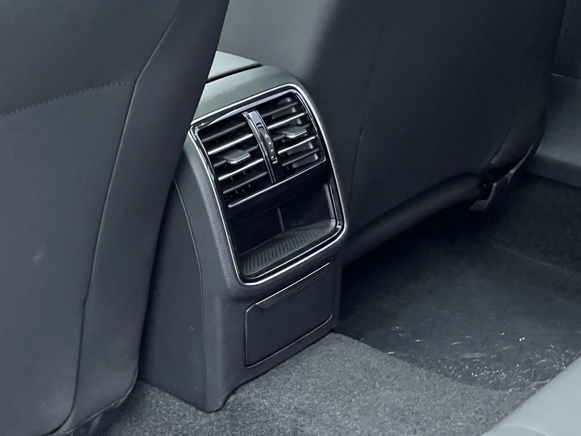 Volkswagen Magotan, 2021 15