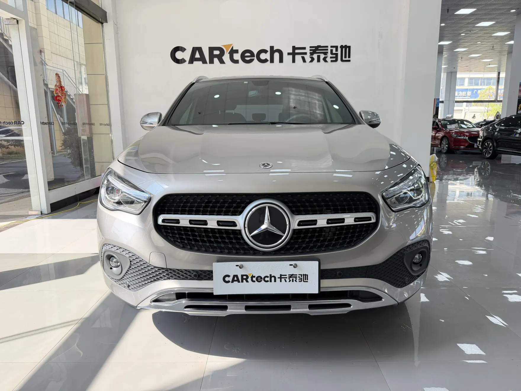Mercedes-Benz GLA 200, 2021 3