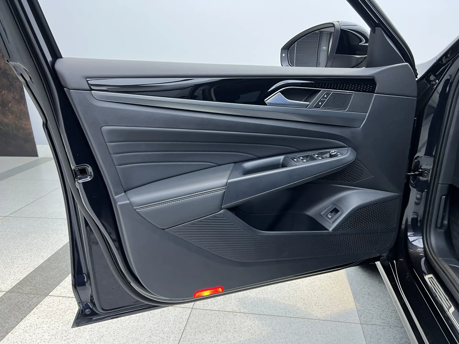 Volkswagen Passat, 2024 13