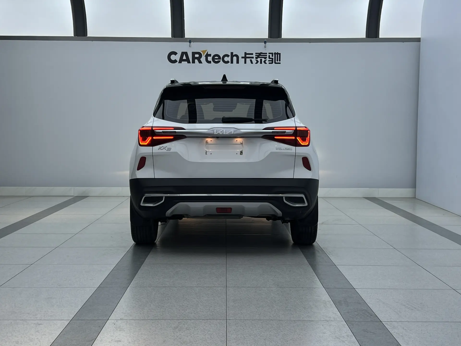 Kia KX3, 2023 3