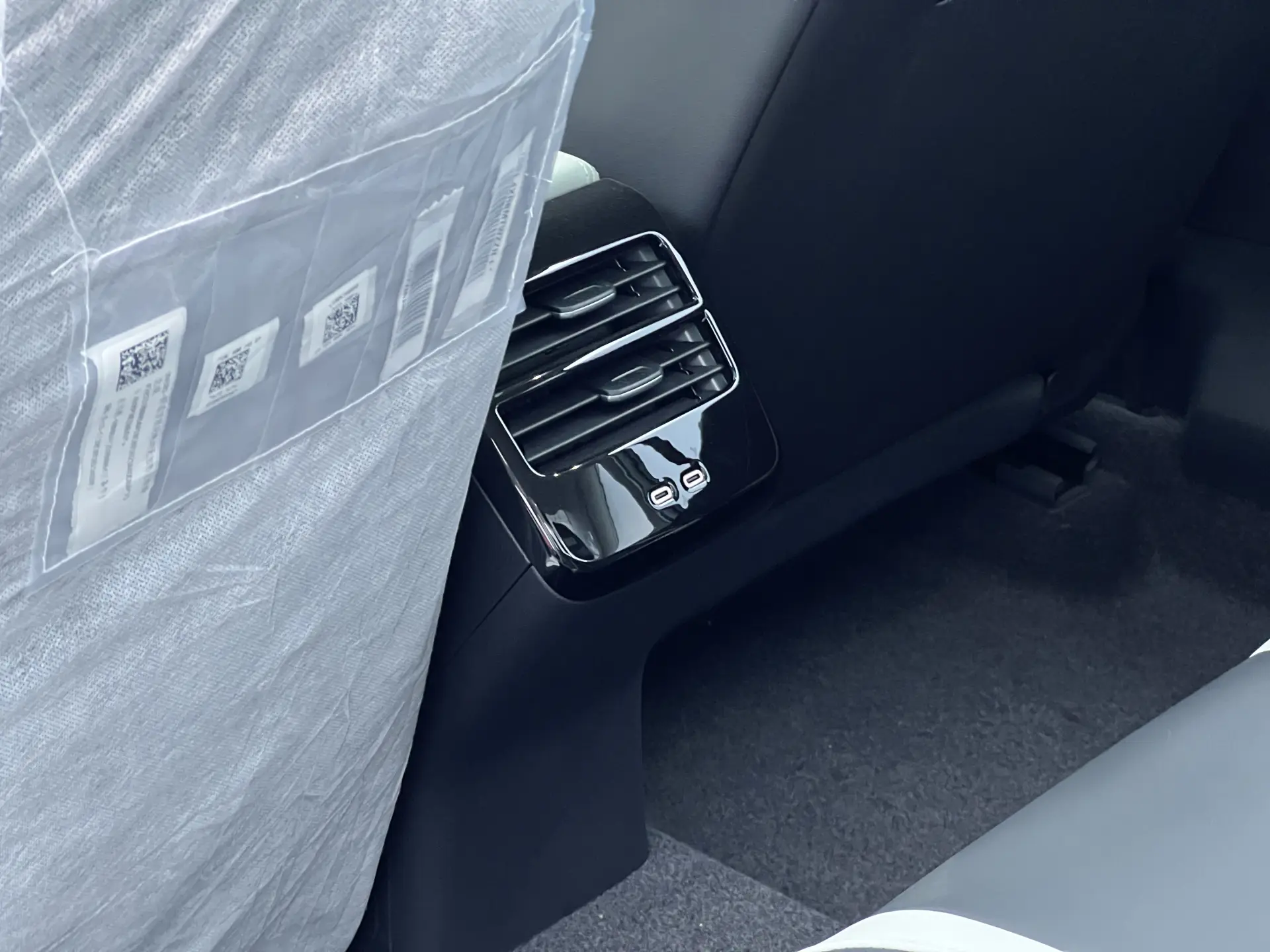 Volkswagen Sagitar, 2025 13
