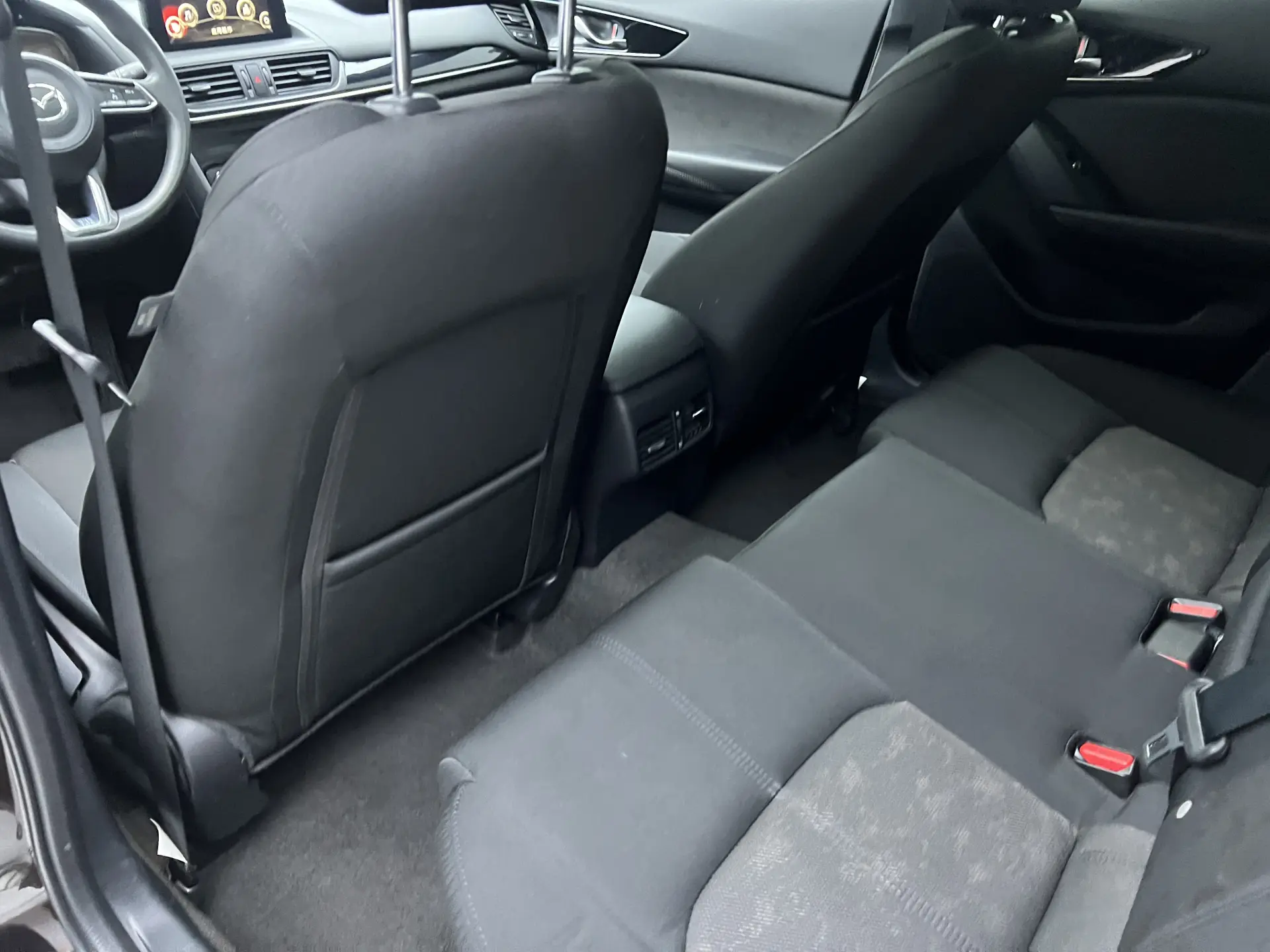Mazda CX-4, 2023 13