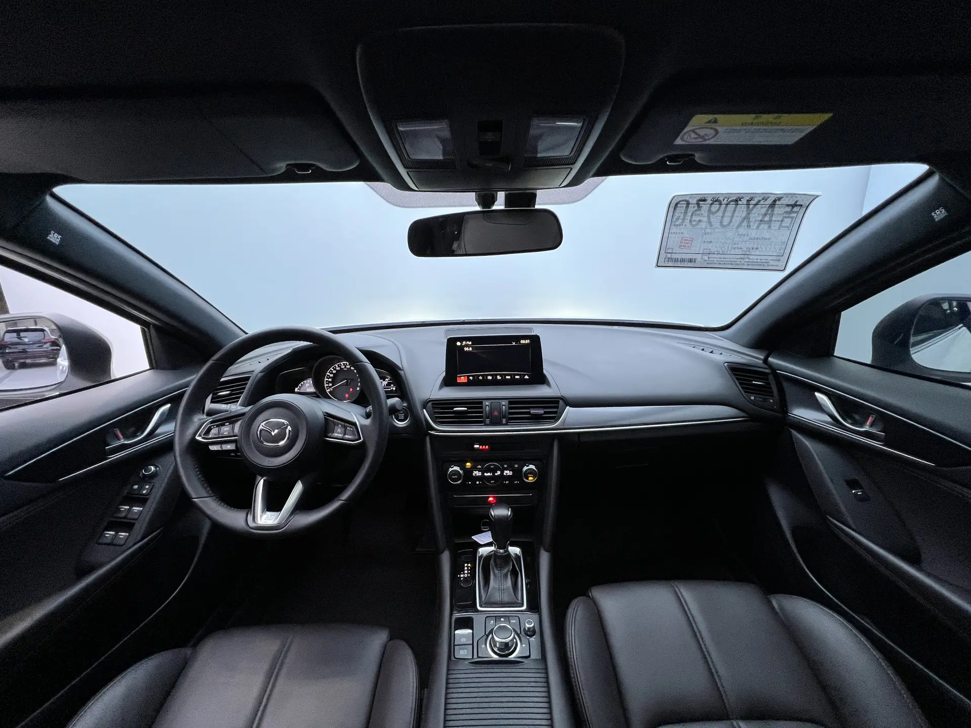 Mazda CX-4, 2023 22