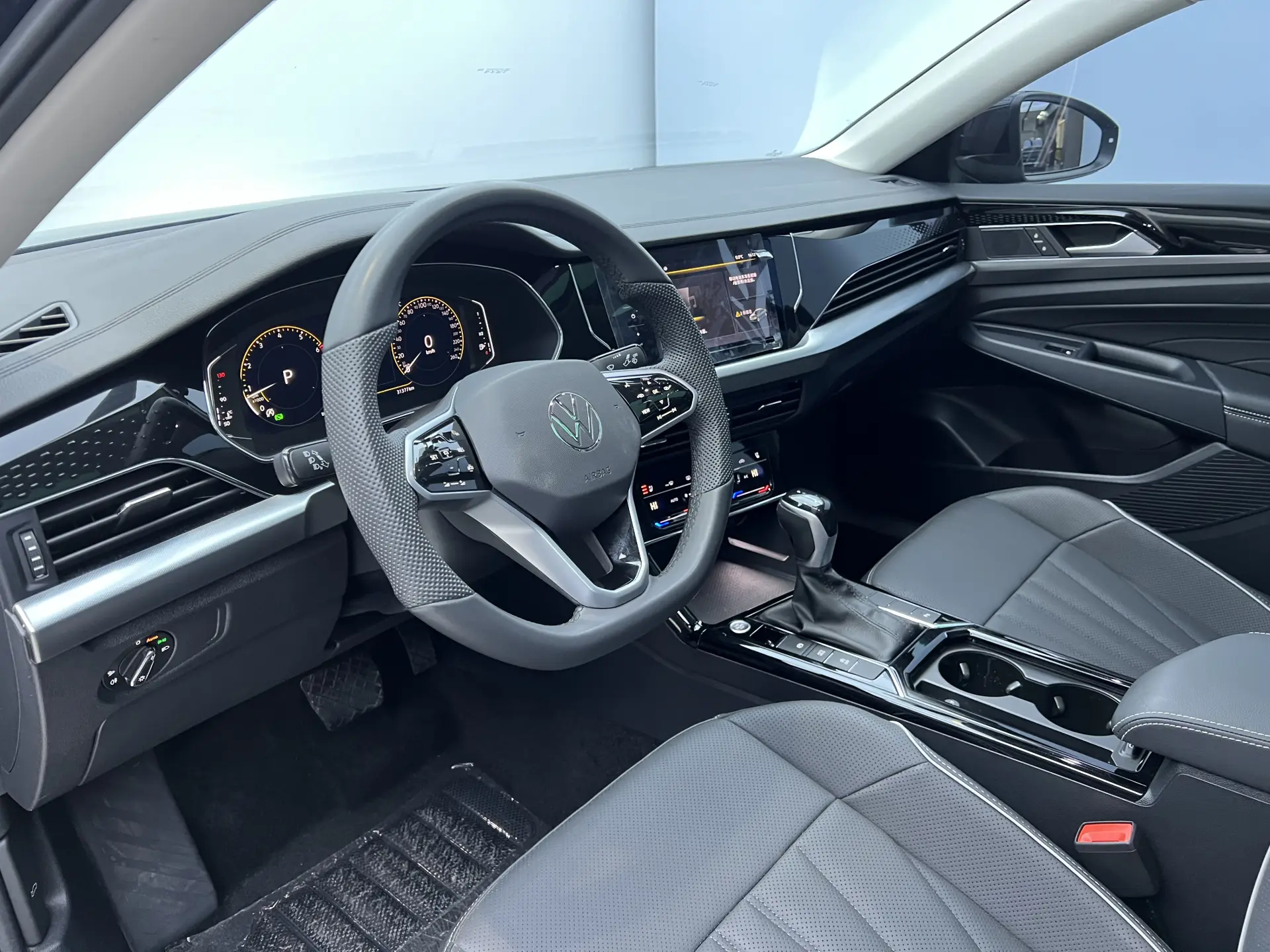 Volkswagen Passat, 2024 9