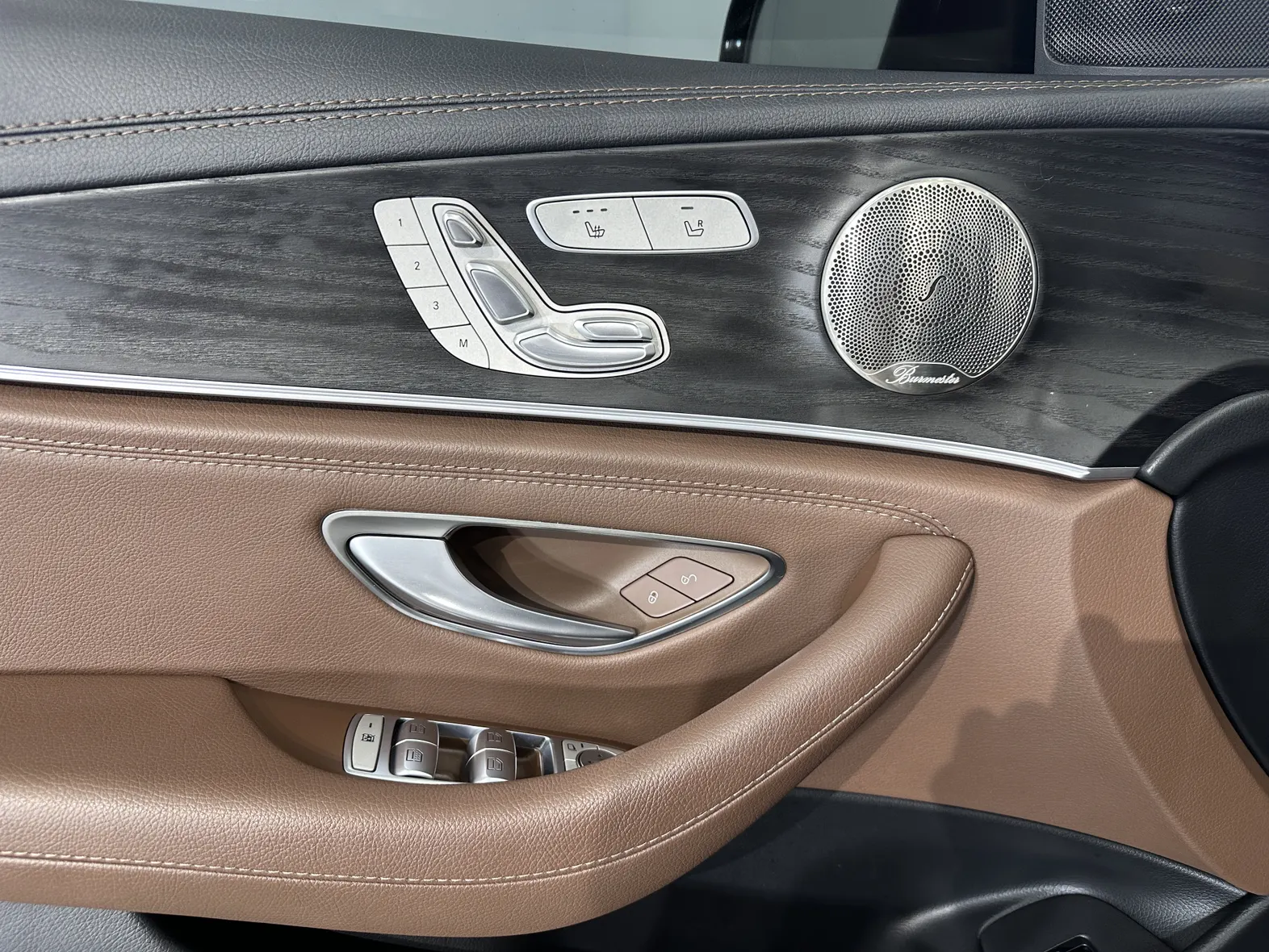 Mercedes-Benz E 300 L, 2023 15