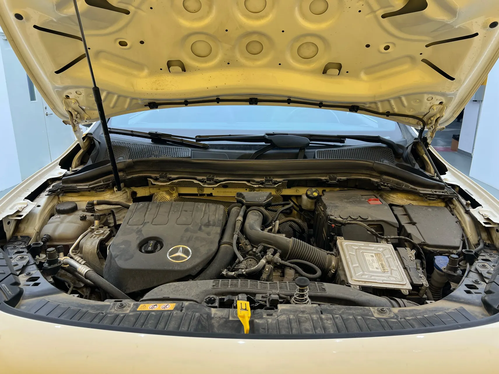 Mercedes-Benz GLA 200, 2022 11
