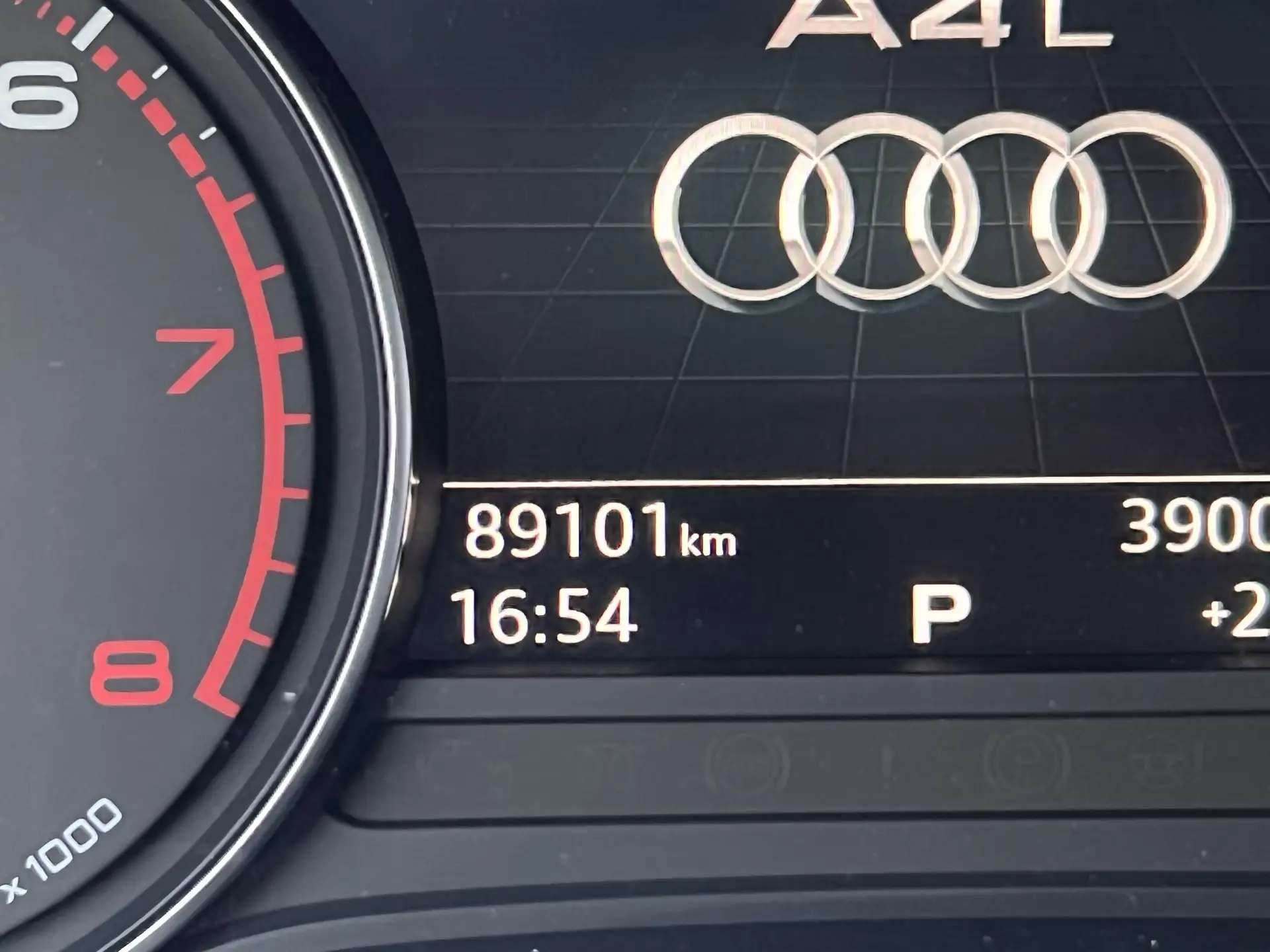 Audi A4L 40 TFSI, 2019 21
