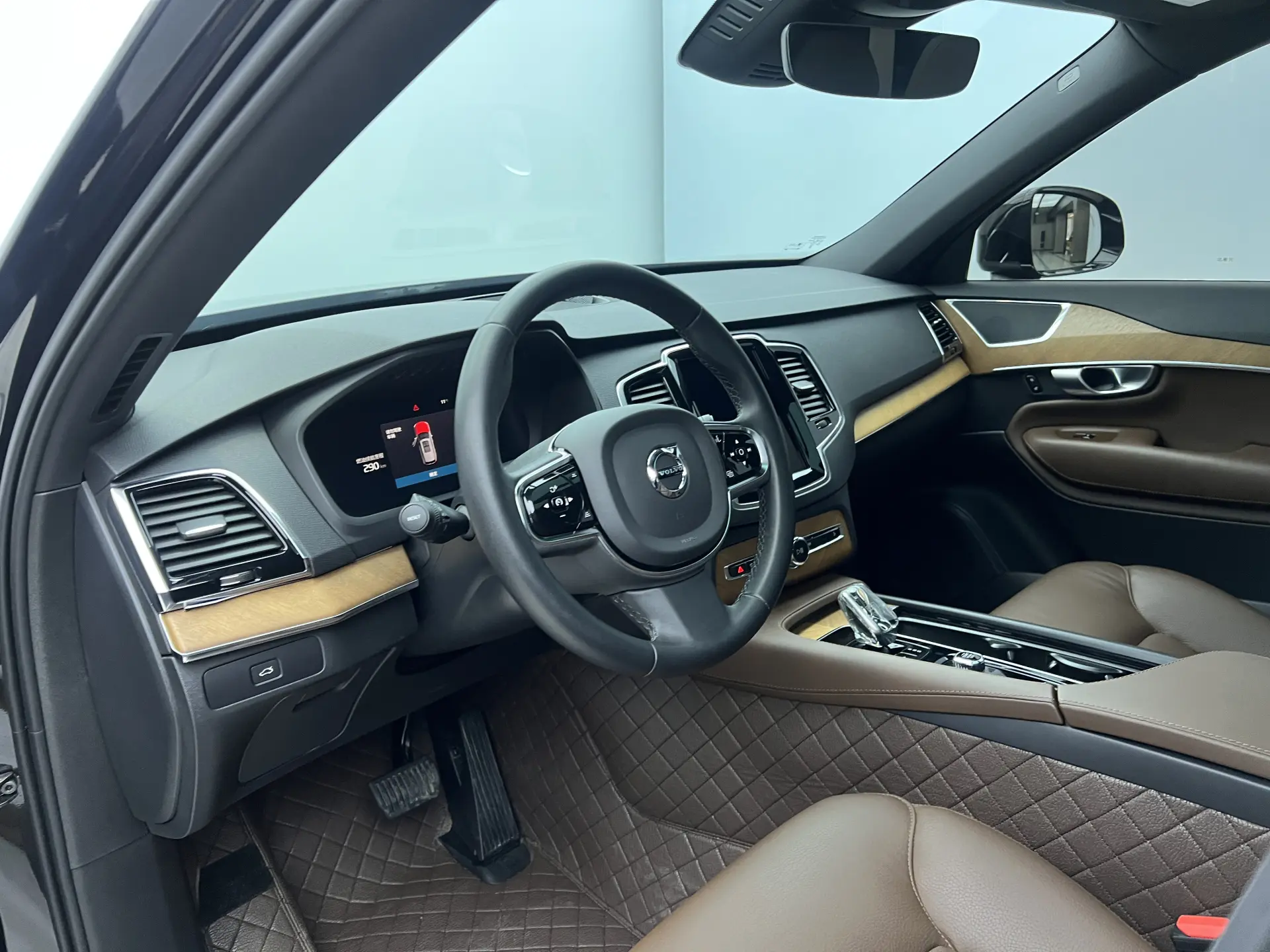 Volvo XC90, 2024 8
