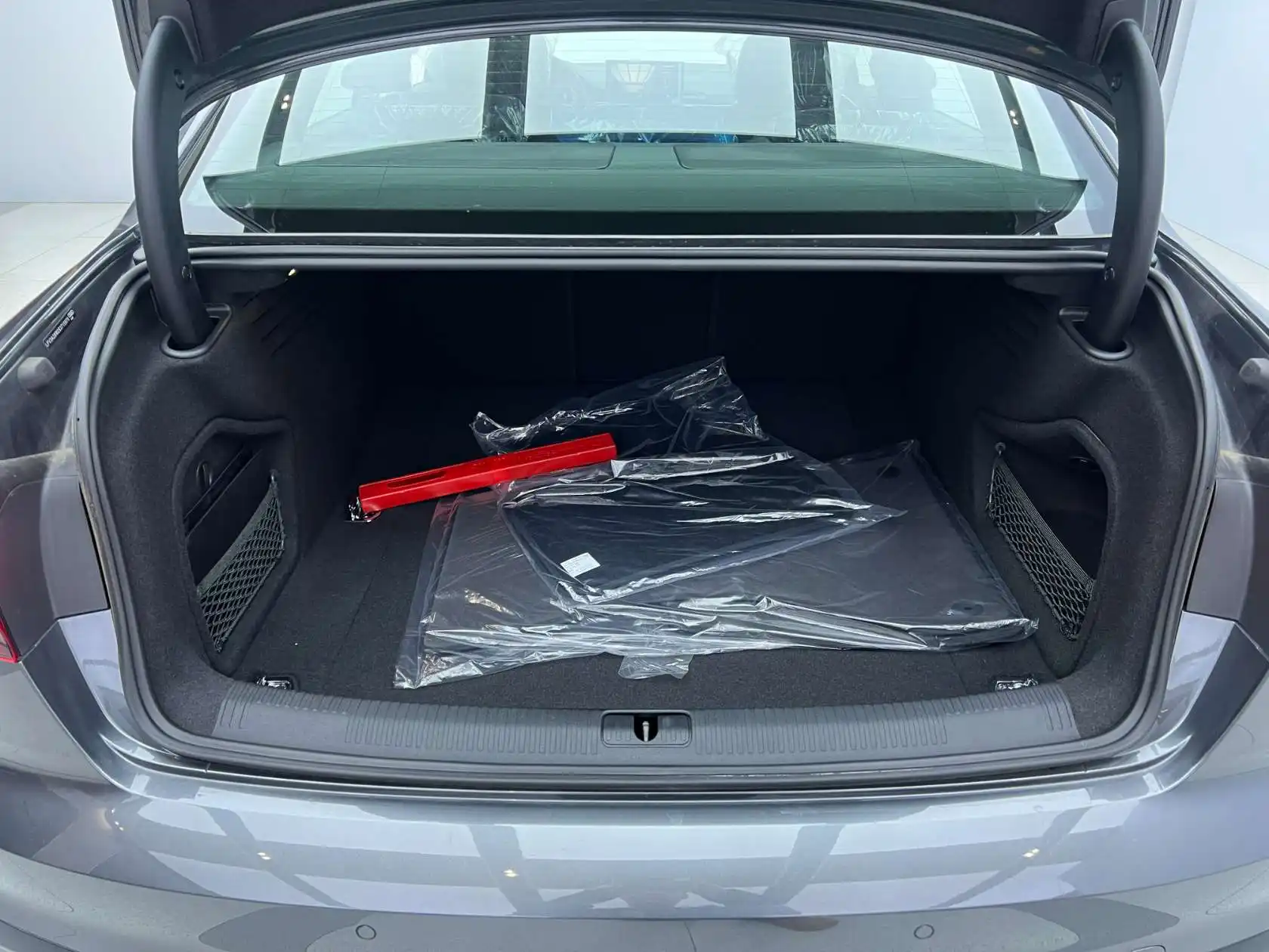 Audi A4L, 2025 25