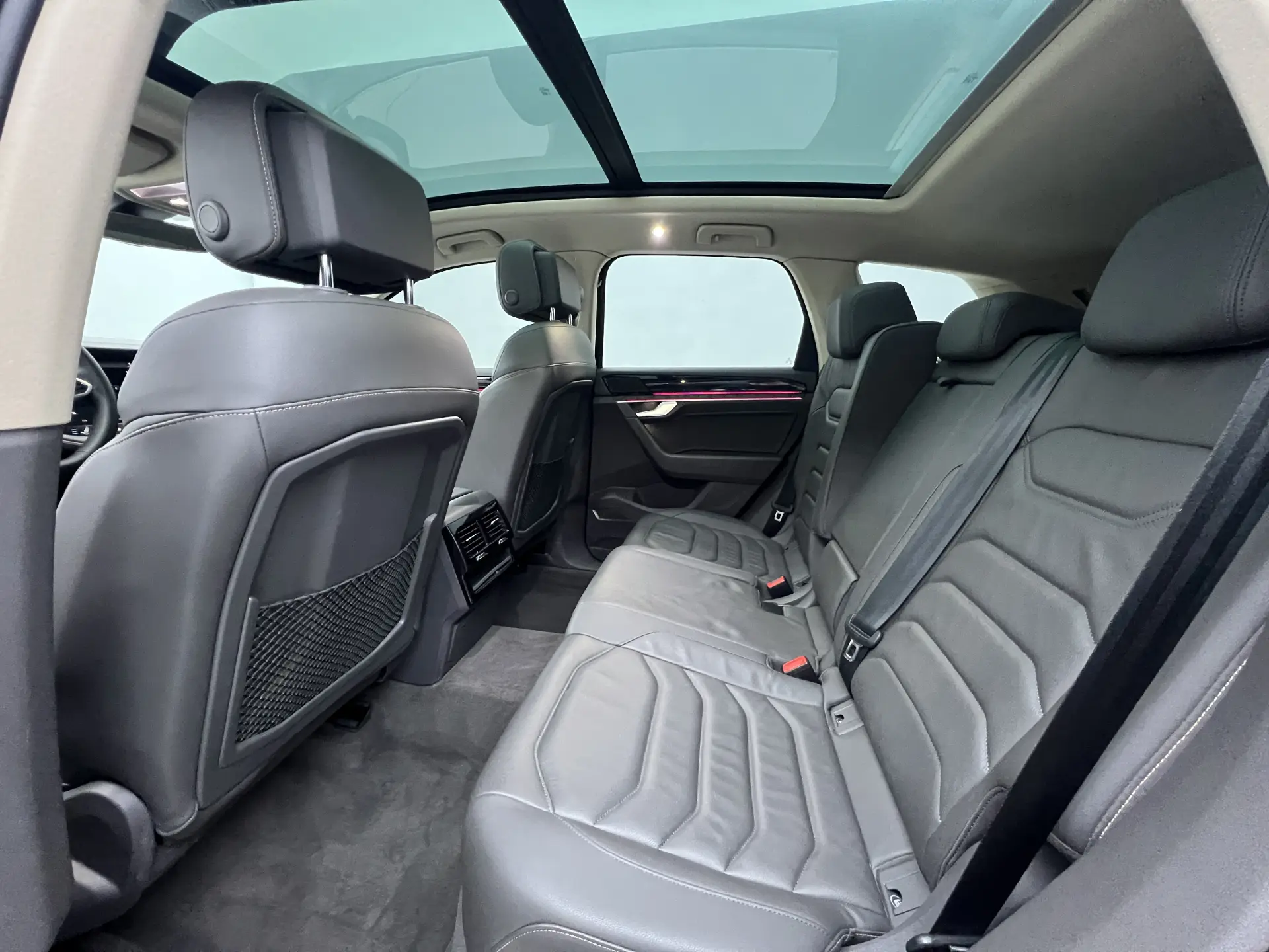 Volkswagen Touareg, 2022 14