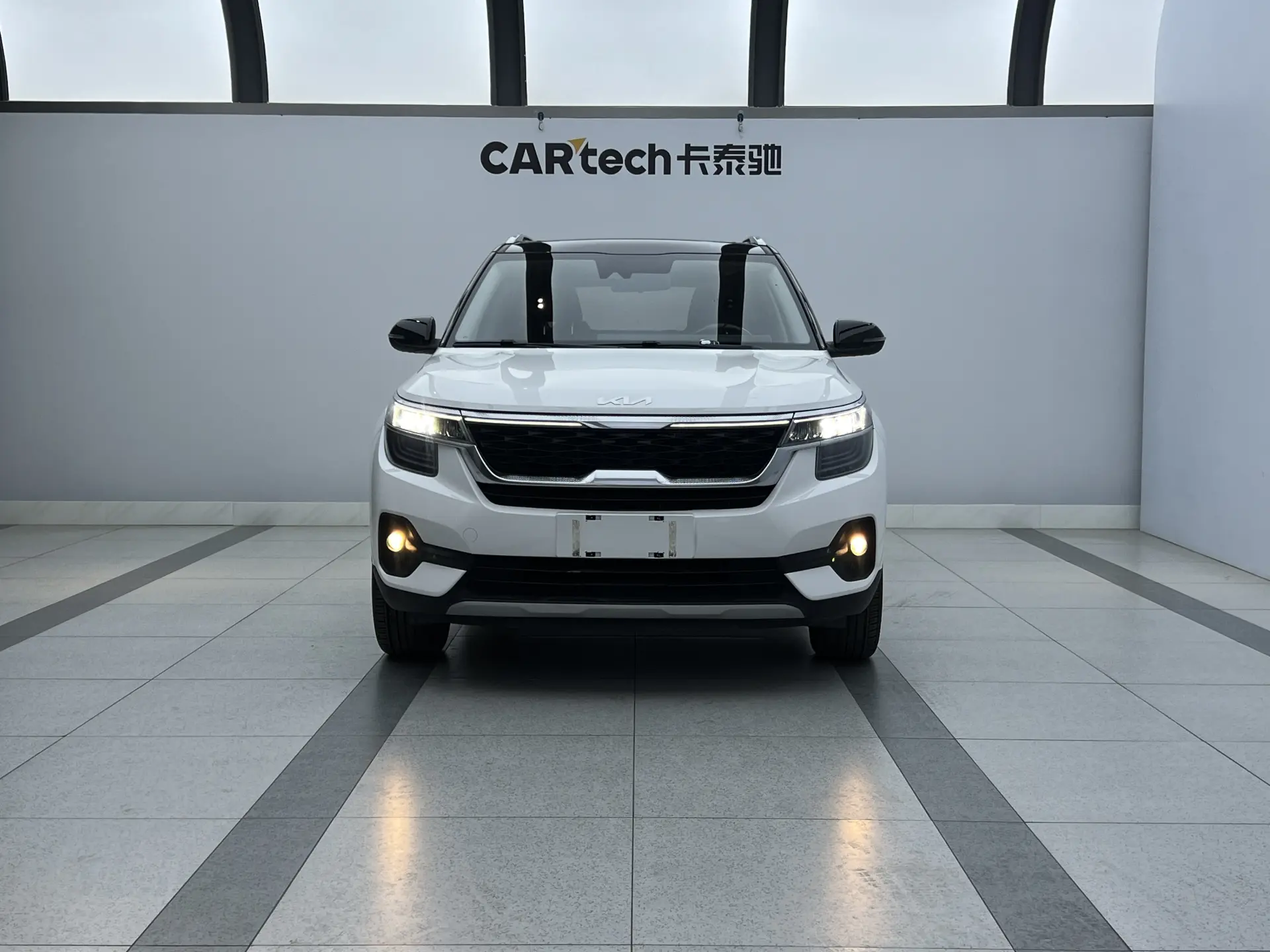 Kia KX3, 2023 2