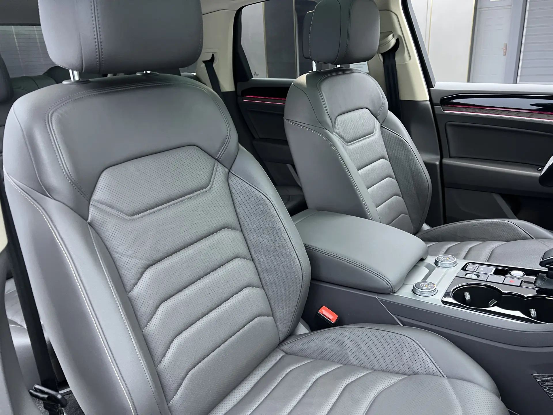 Volkswagen Touareg, 2022 22