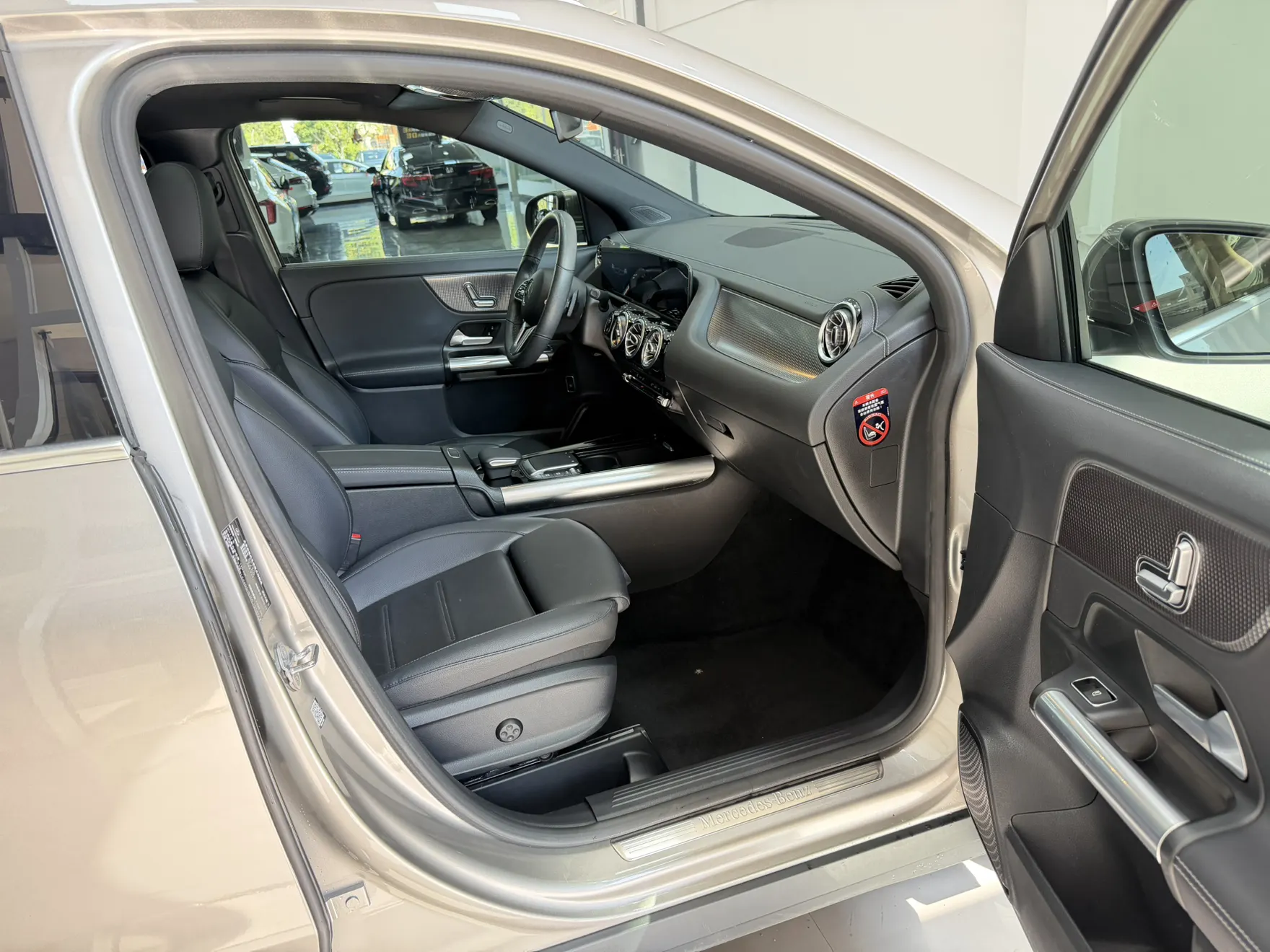 Mercedes-Benz GLA 200, 2021 12