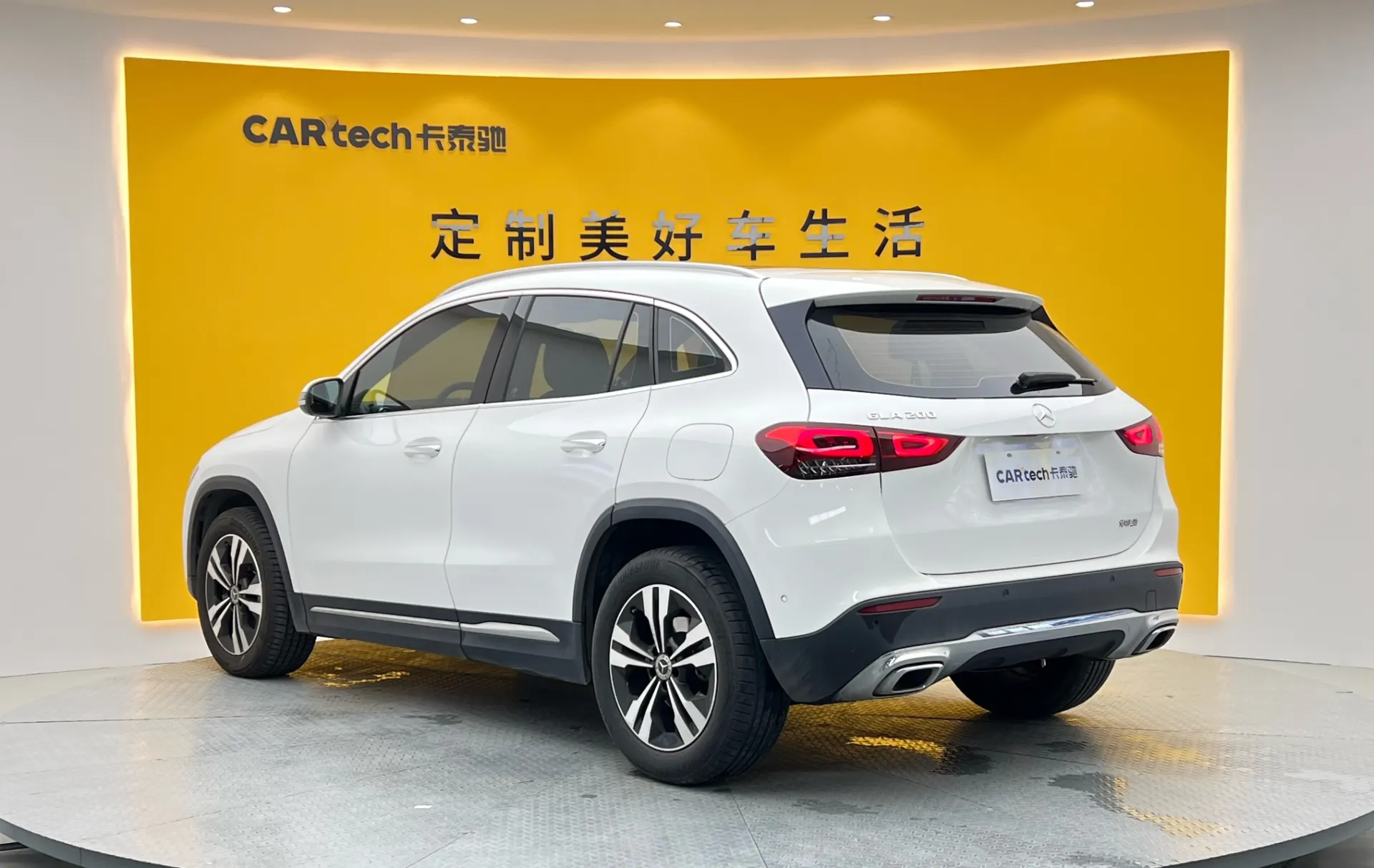 Mercedes-Benz GLA 200, 2022 7