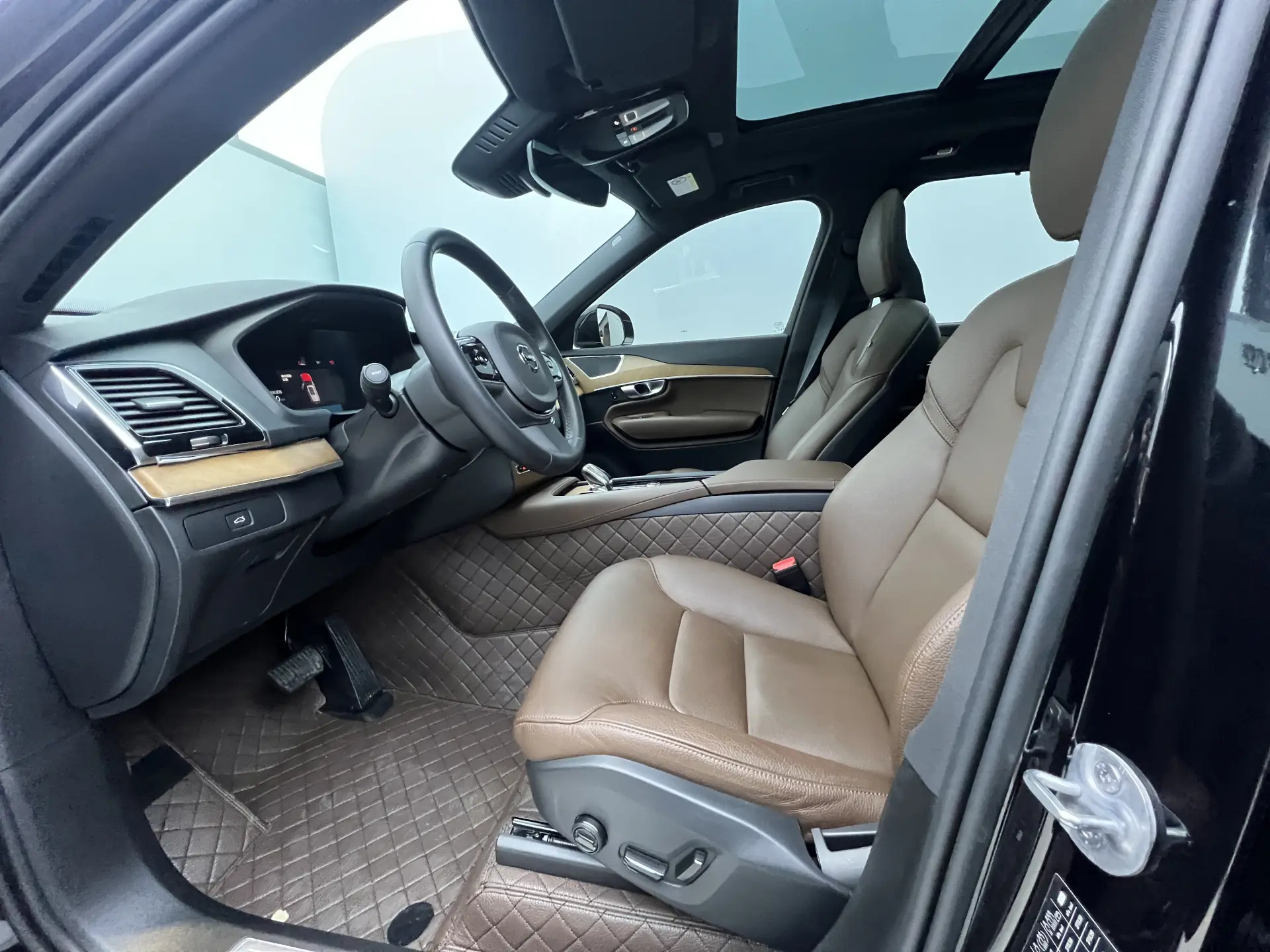Volvo XC90, 2024 11