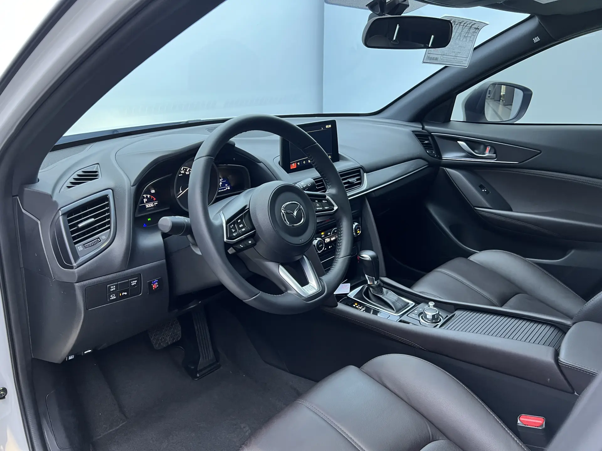 Mazda CX-4, 2023 9