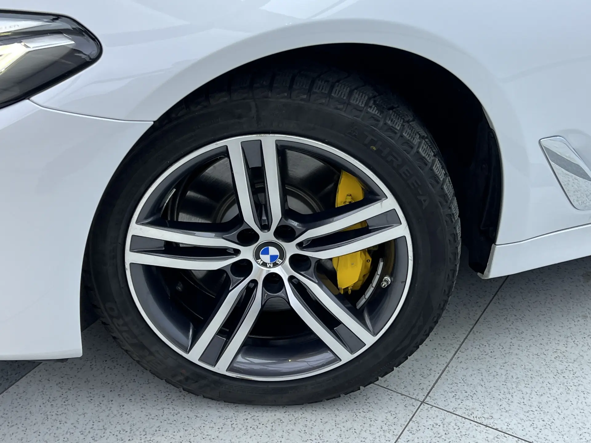 BMW 530Li, 2021 7