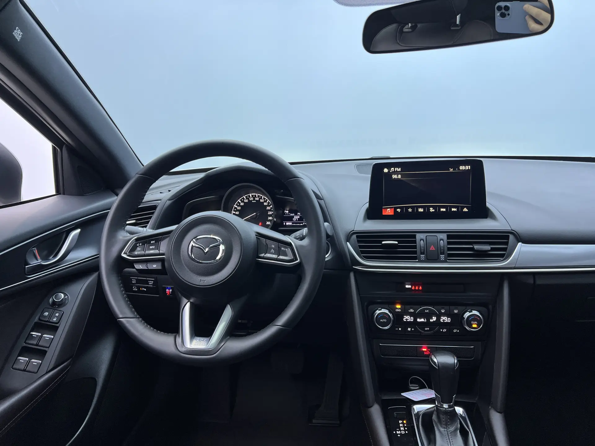 Mazda CX-4, 2023 23