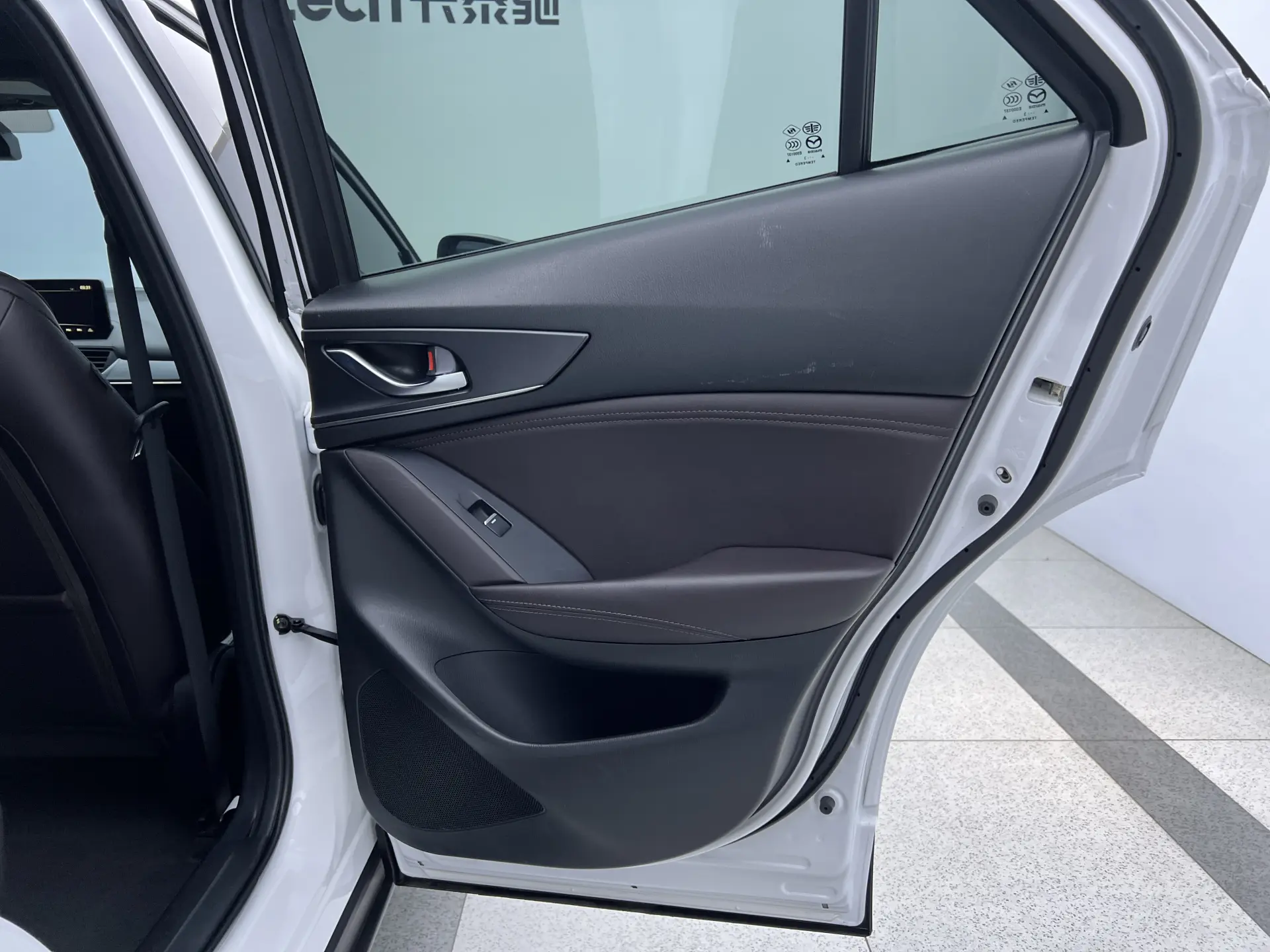 Mazda CX-4, 2023 17