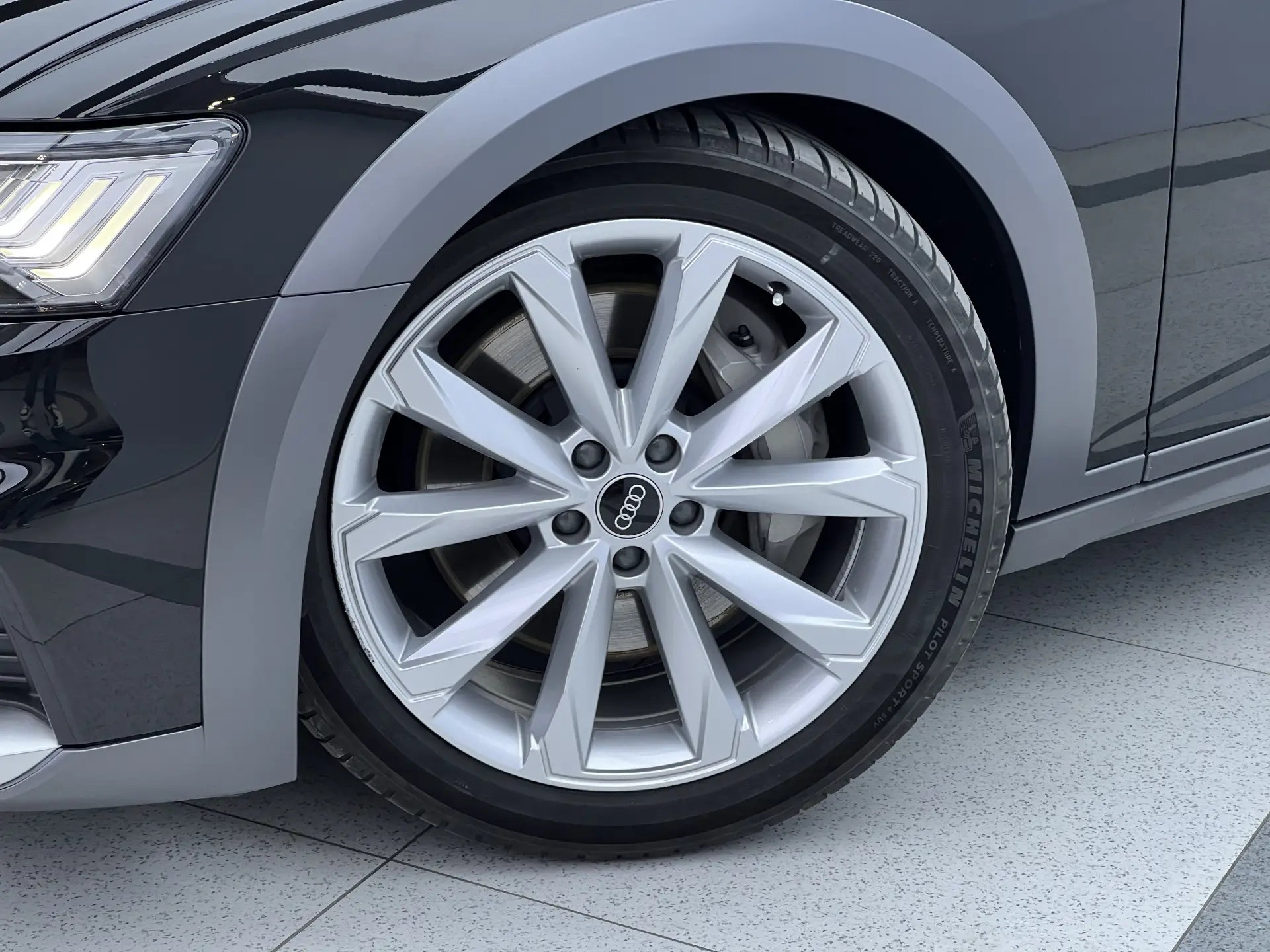 Audi A6, 2021 7