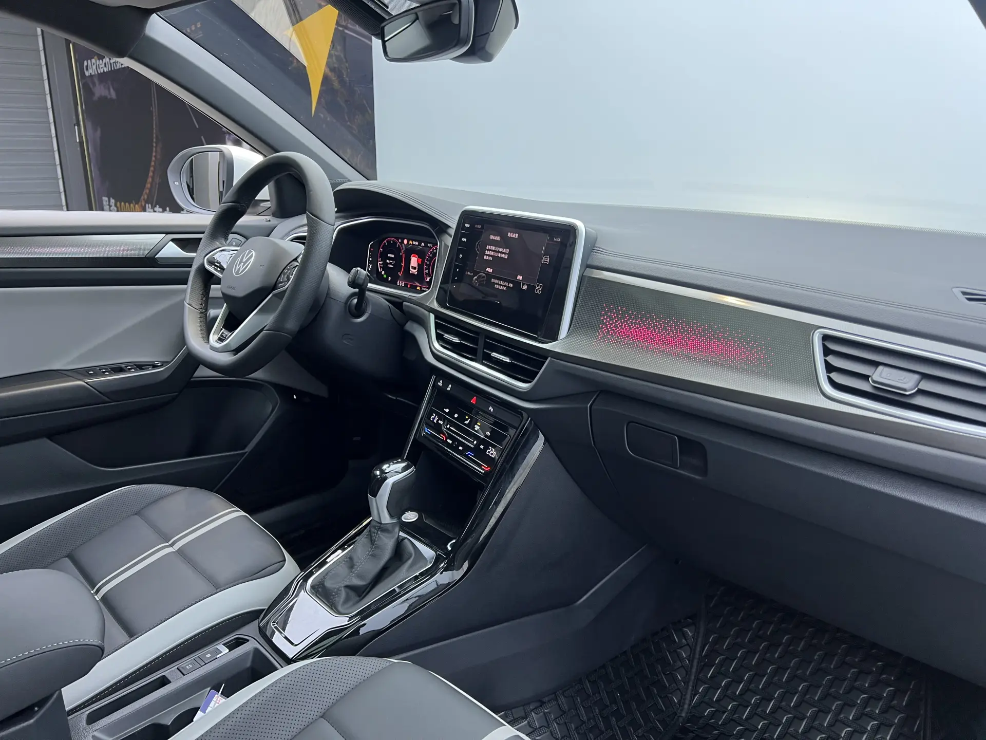 Volkswagen T-ROC, 2025 20