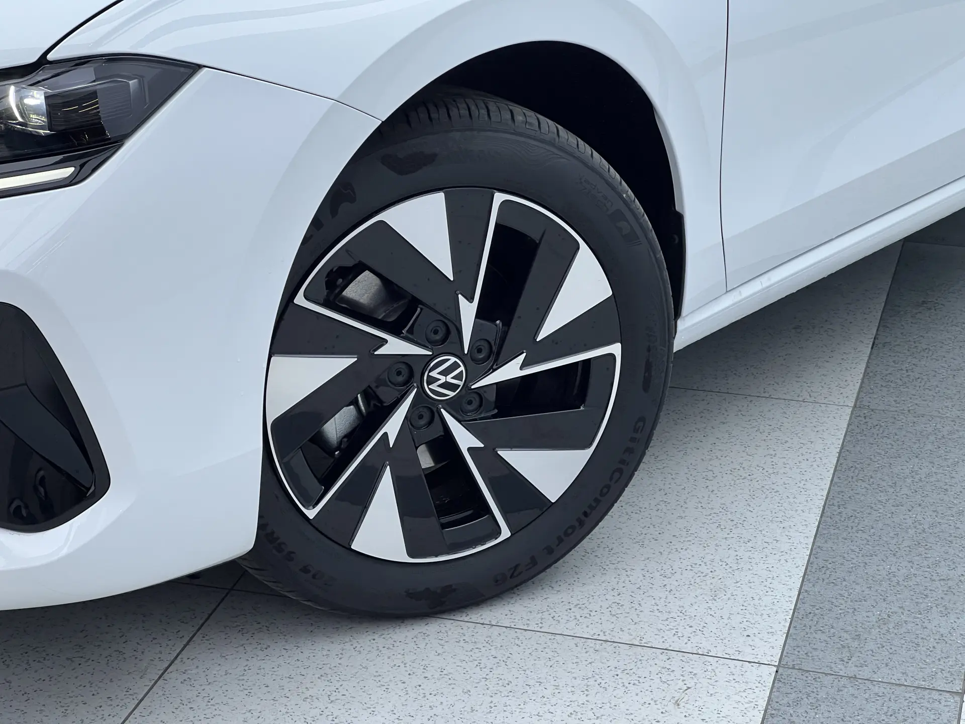 Volkswagen Sagitar, 2025 6