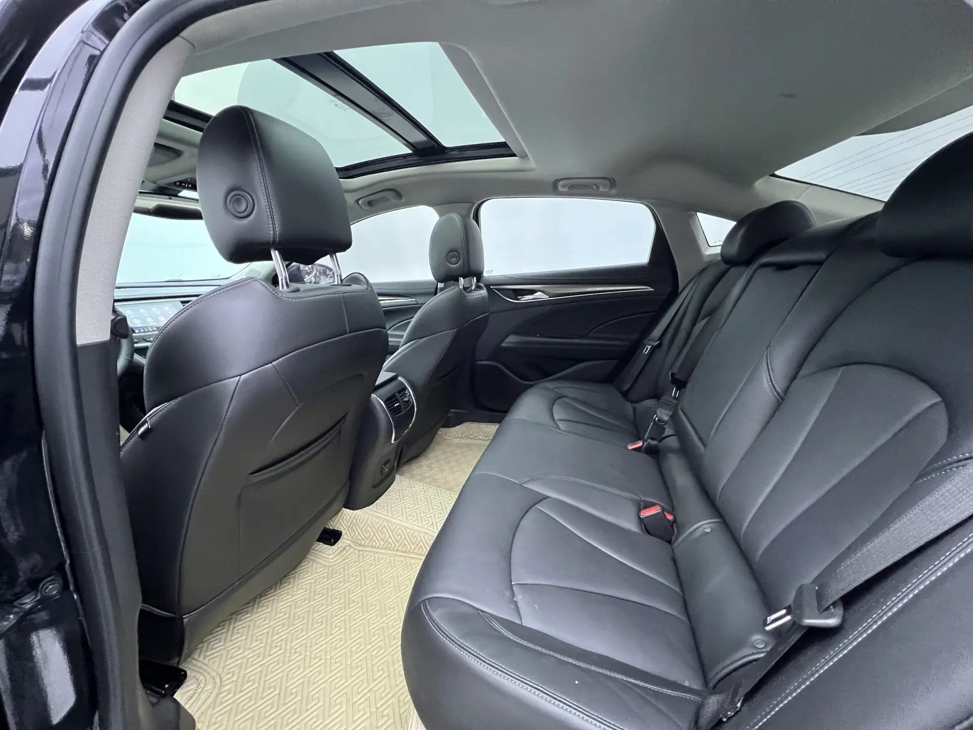 Buick LaCrosse, 2022 12