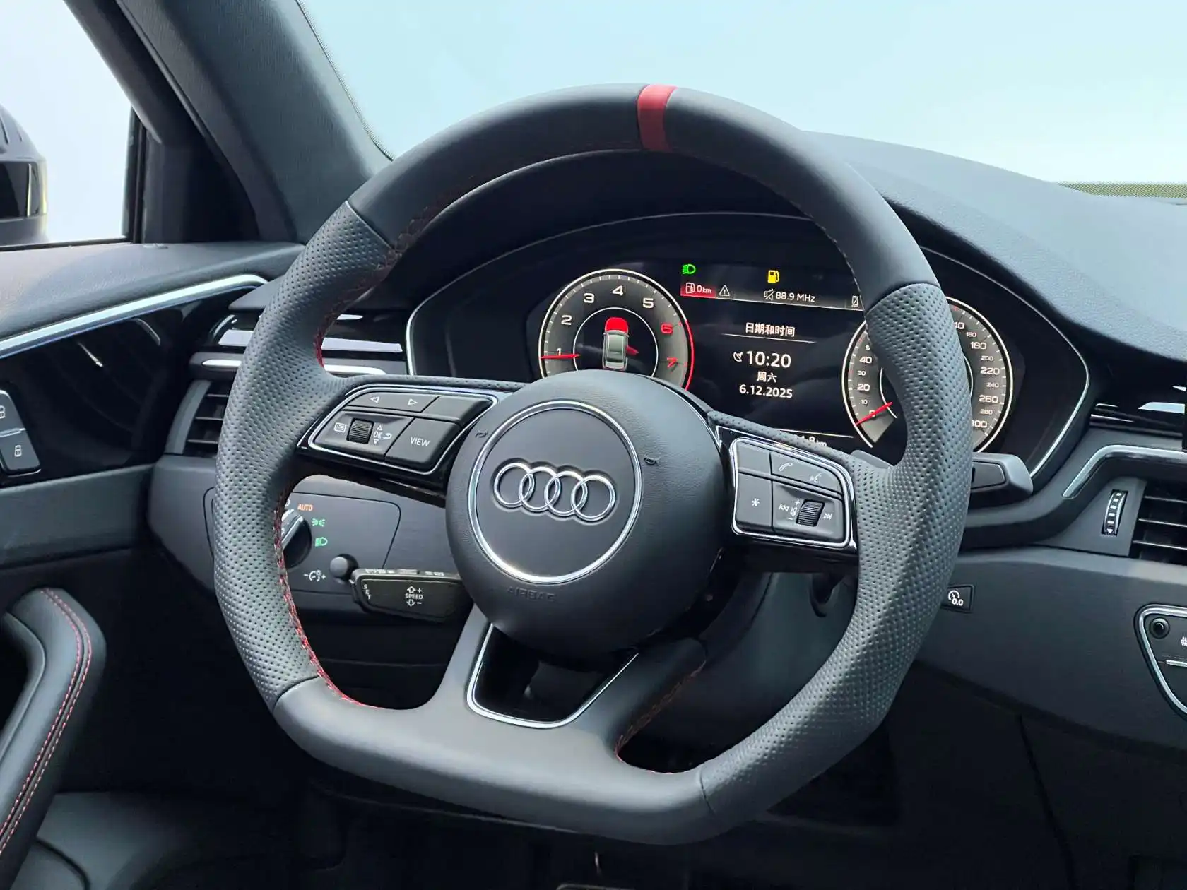 Audi A4L, 2025 22
