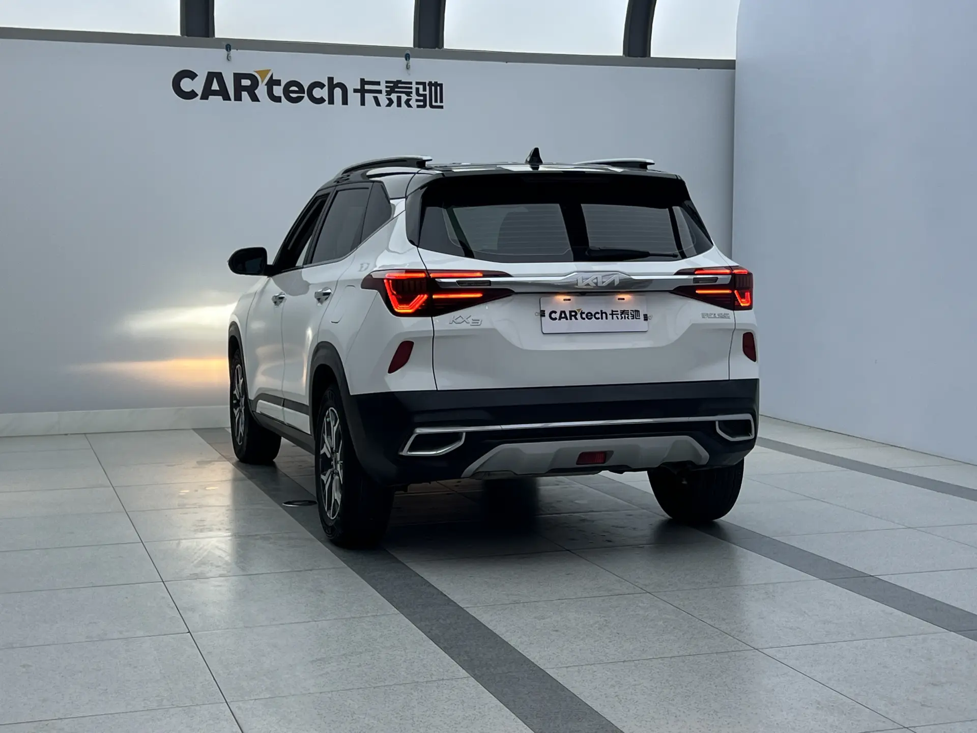 Kia KX3, 2023 3