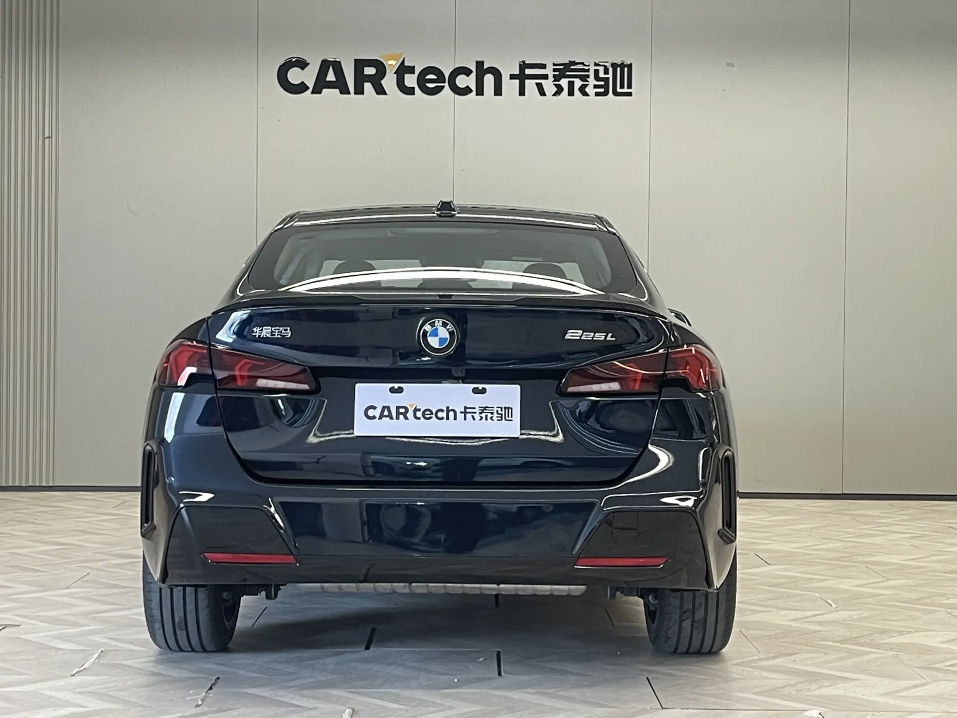 BMW 225L, 2025 все фото