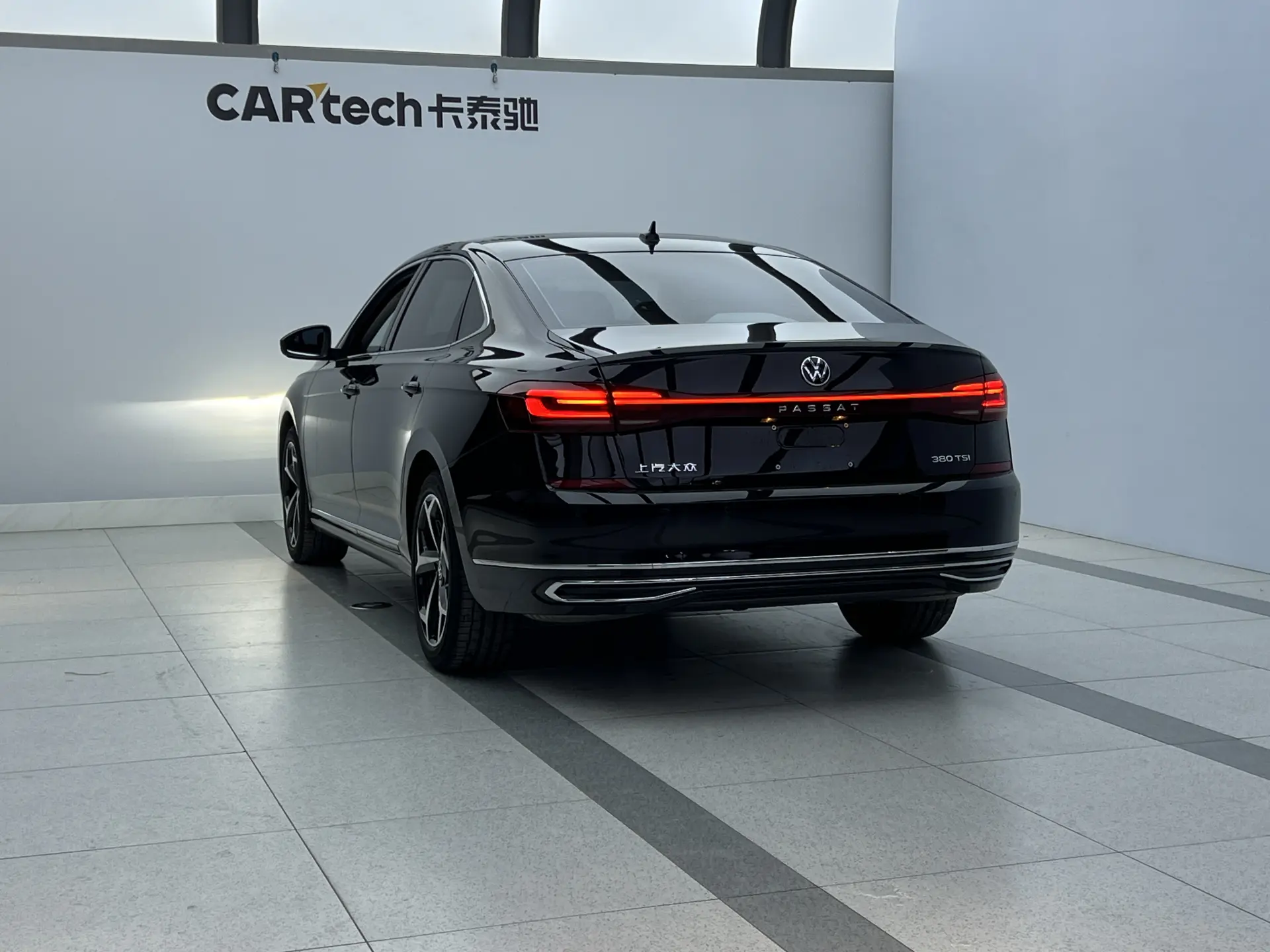 Volkswagen Passat, 2024 4