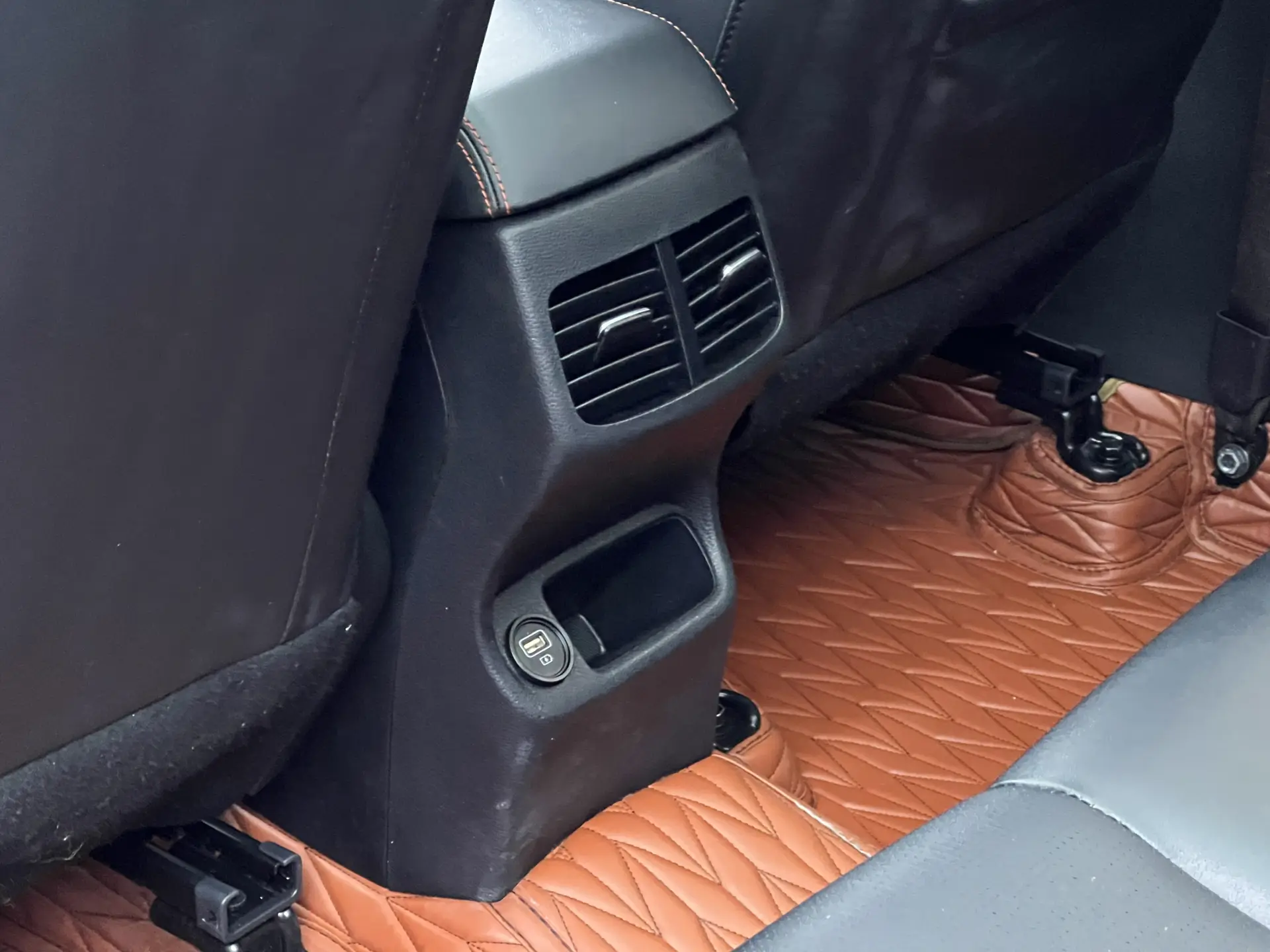 Kia KX3, 2023 15