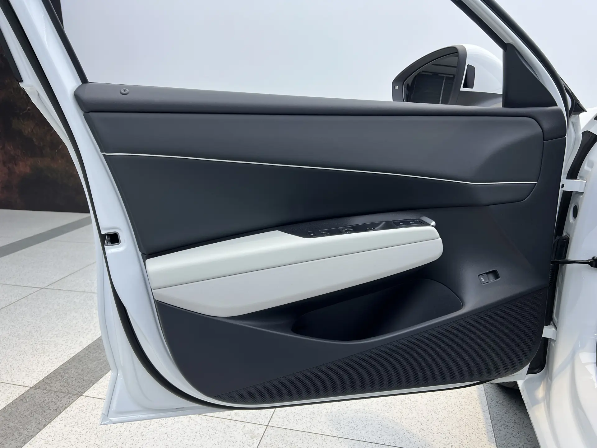 Volkswagen Sagitar, 2025 10