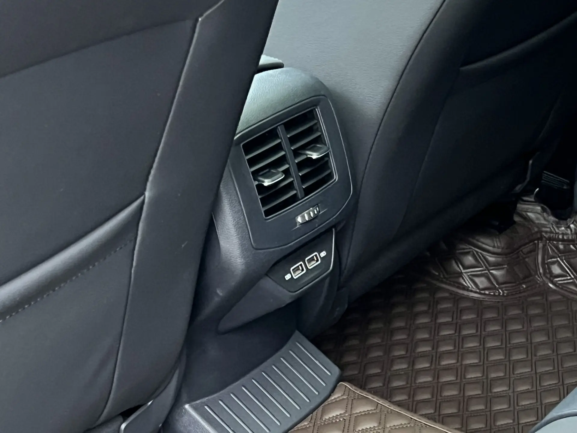 Volkswagen T-ROC, 2022 15