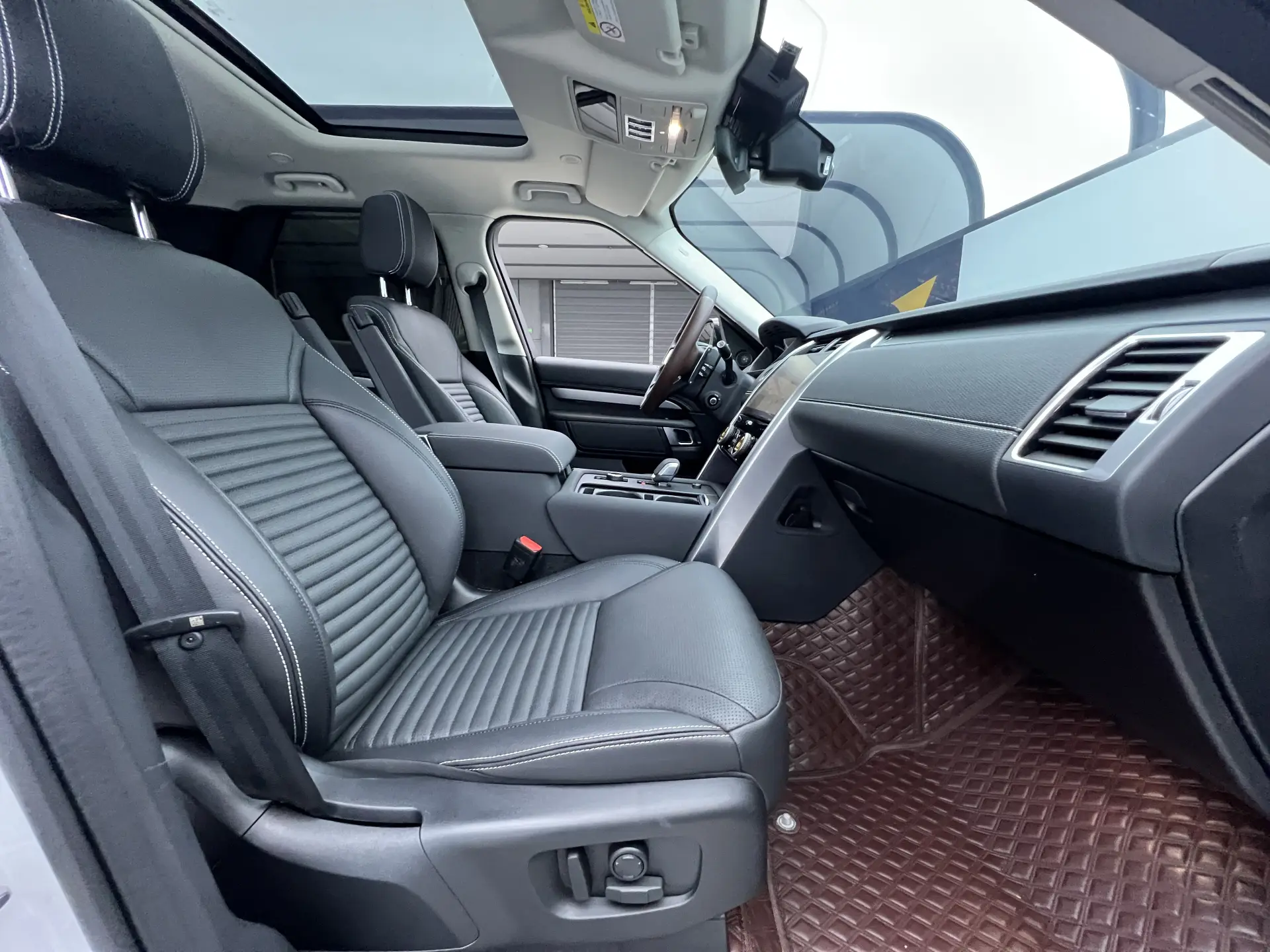 Land Rover Discovery, 2023 20