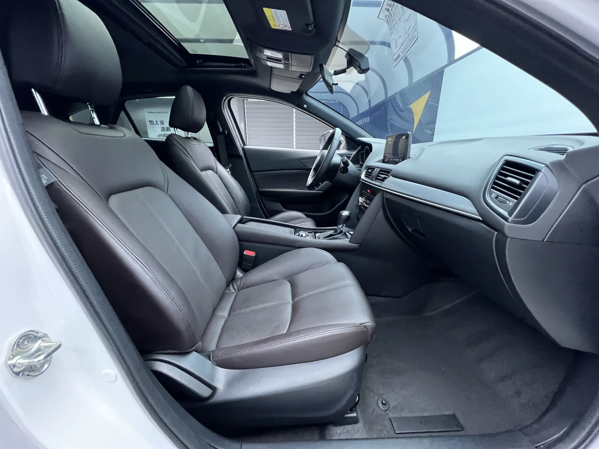 Mazda CX-4, 2023 18