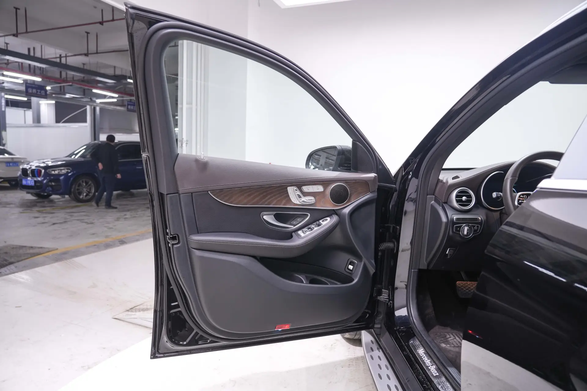 Mercedes-Benz GLC 260 L, 2020 18