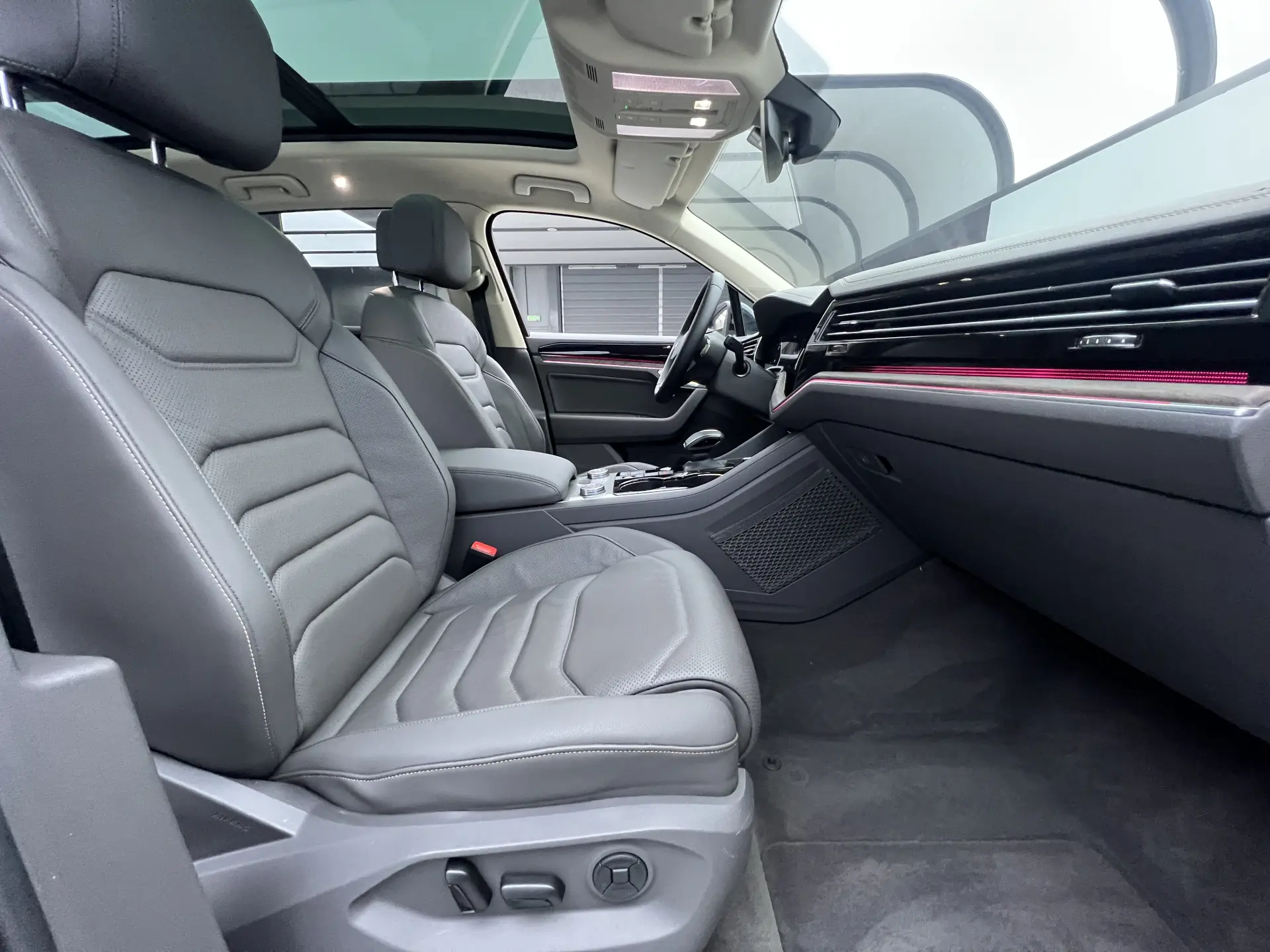 Volkswagen Touareg, 2022 20