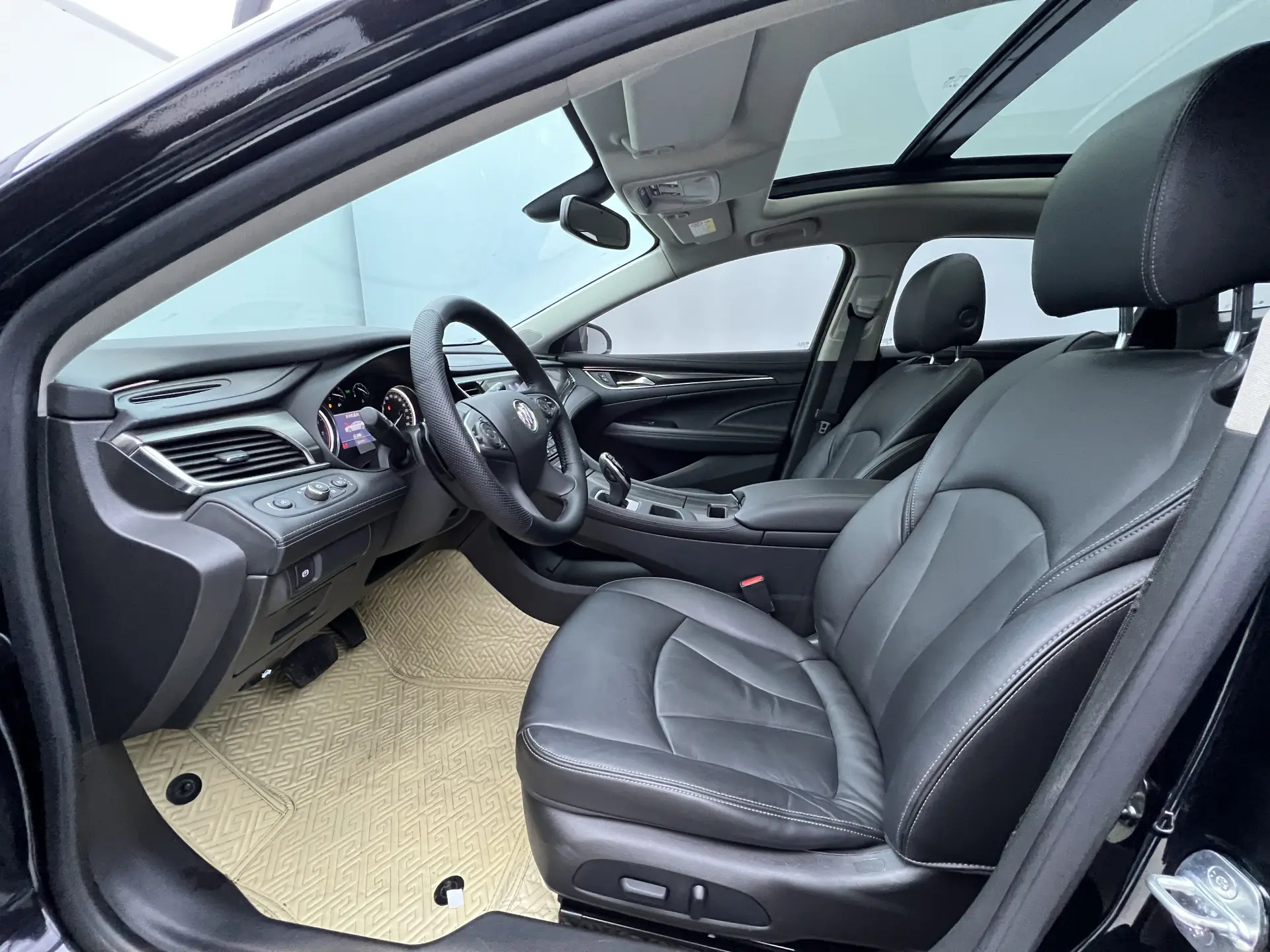 Buick LaCrosse, 2022 10