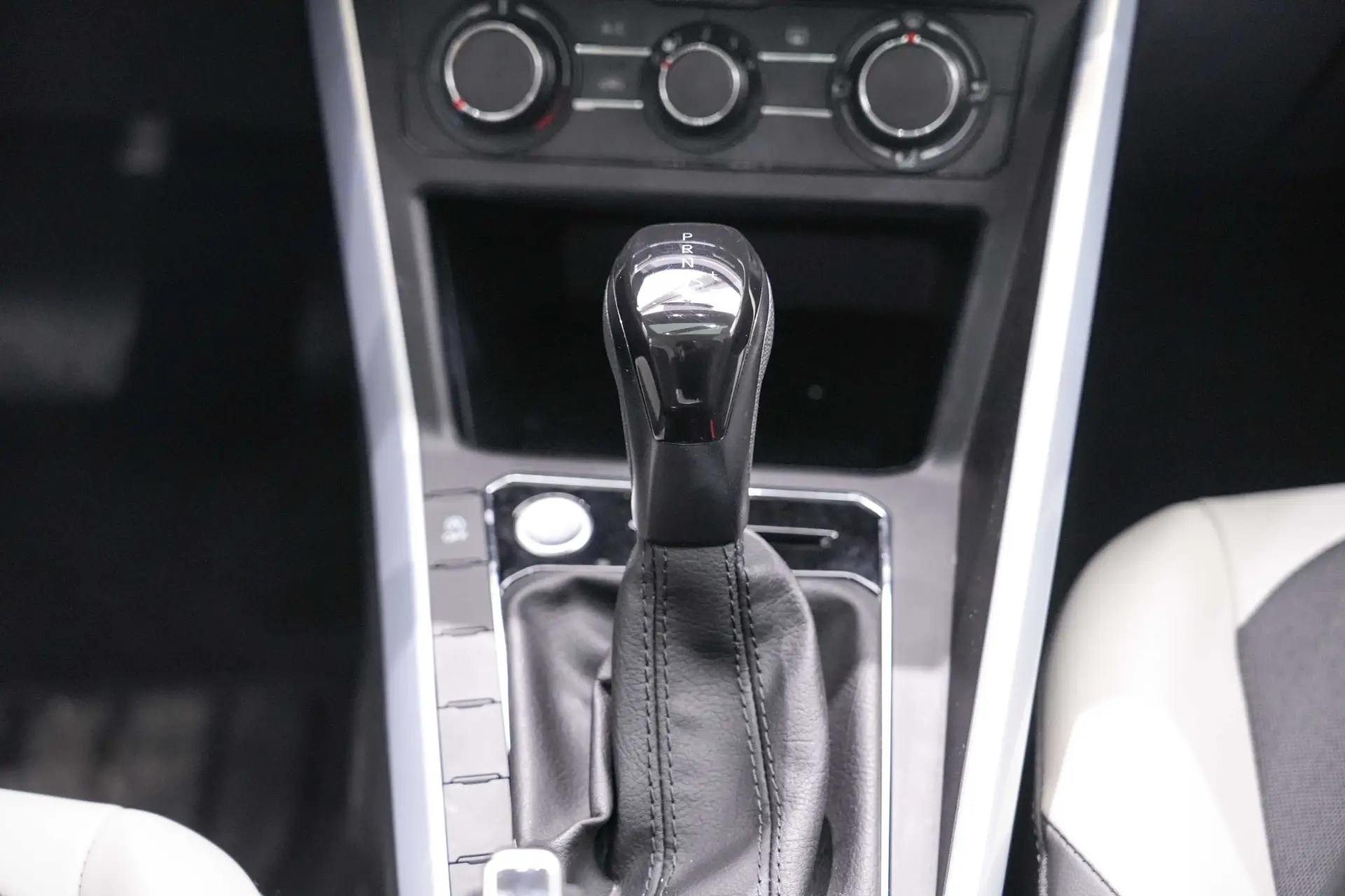 Volkswagen Polo, 2022 23