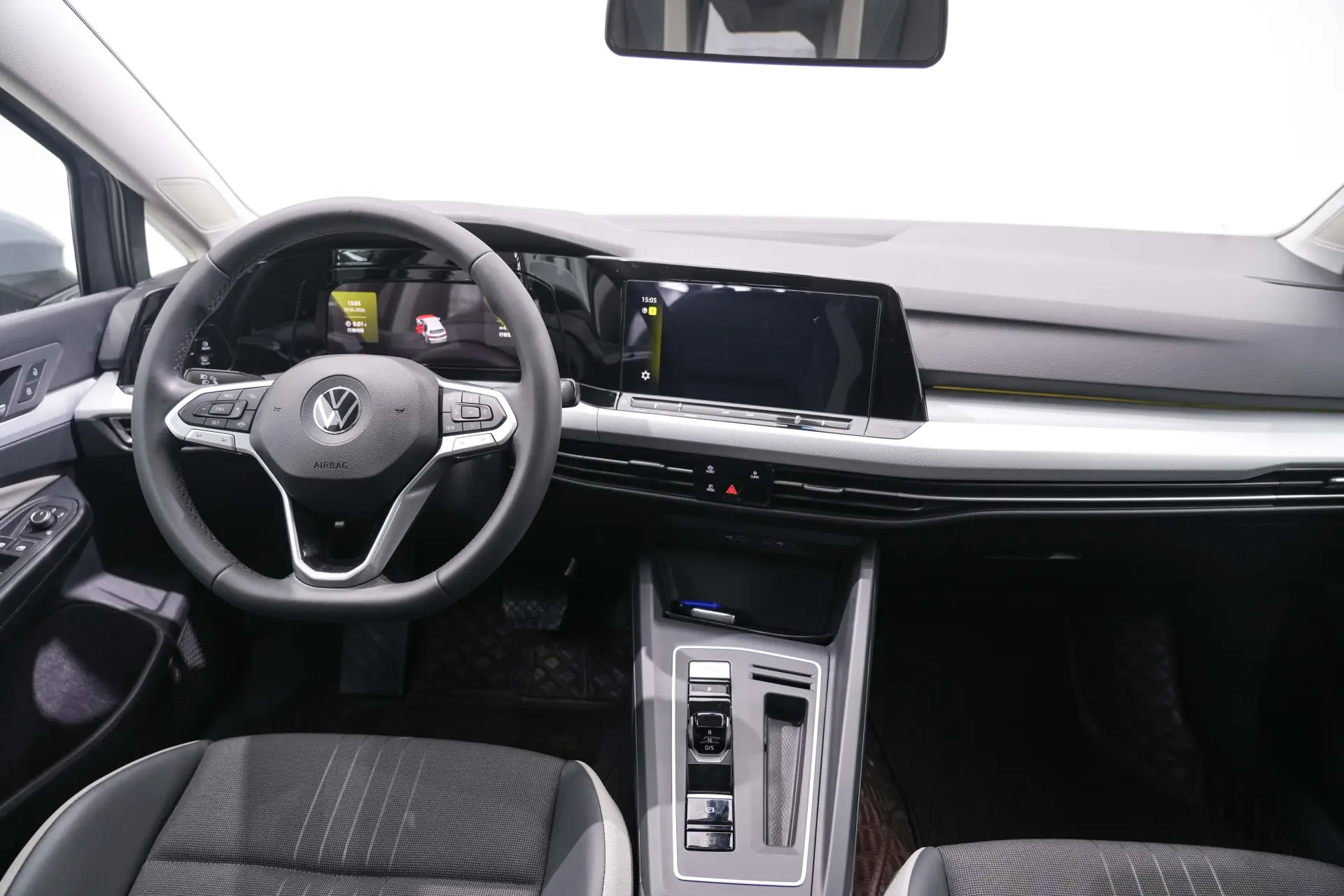 Volkswagen Golf, 2025 17