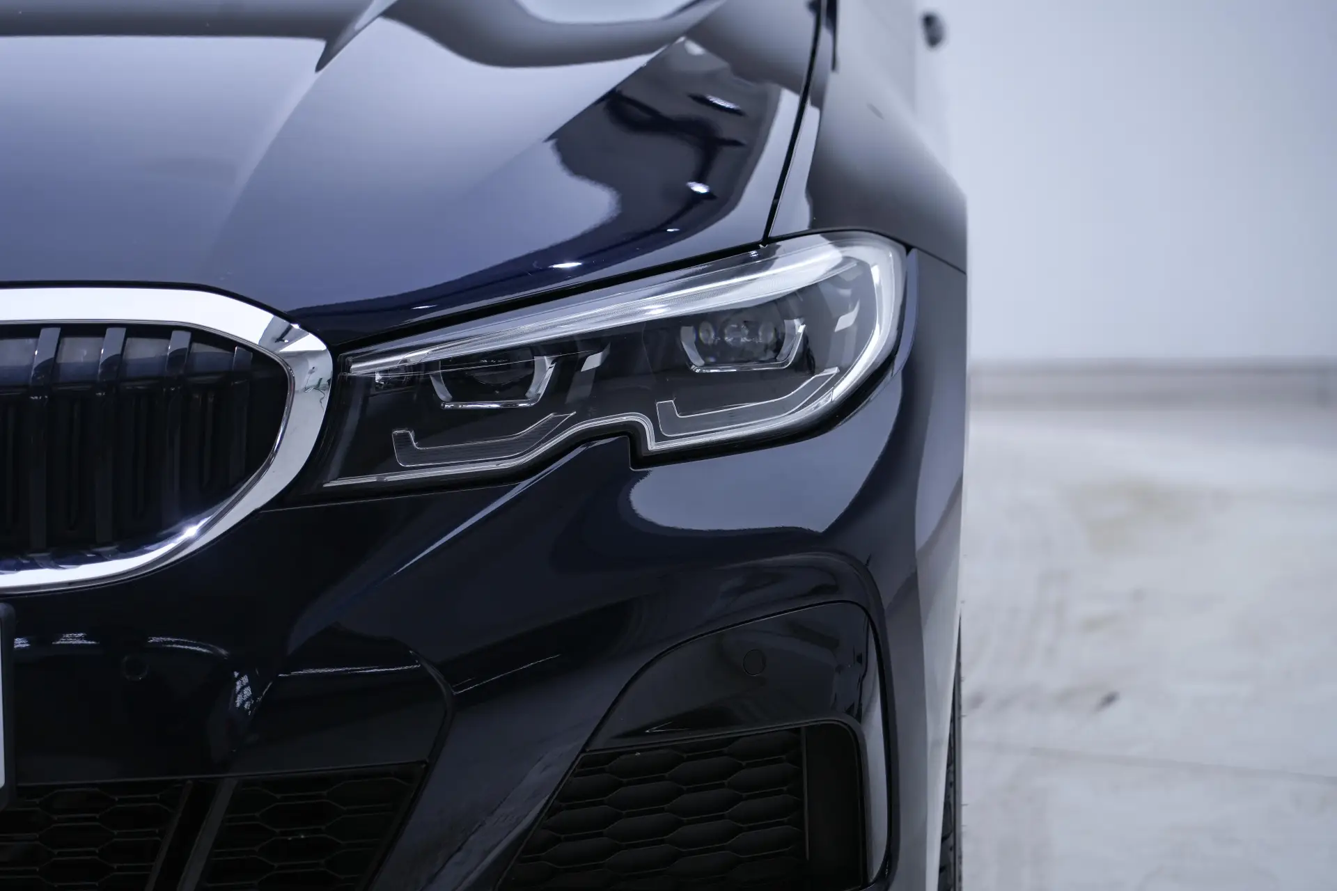 BMW 325Li, 2022 9
