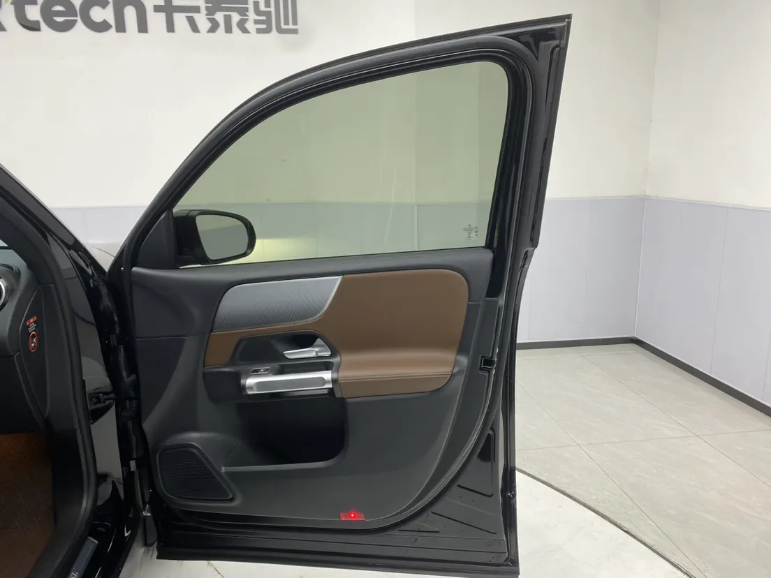 Mercedes-Benz GLB, 2023 25
